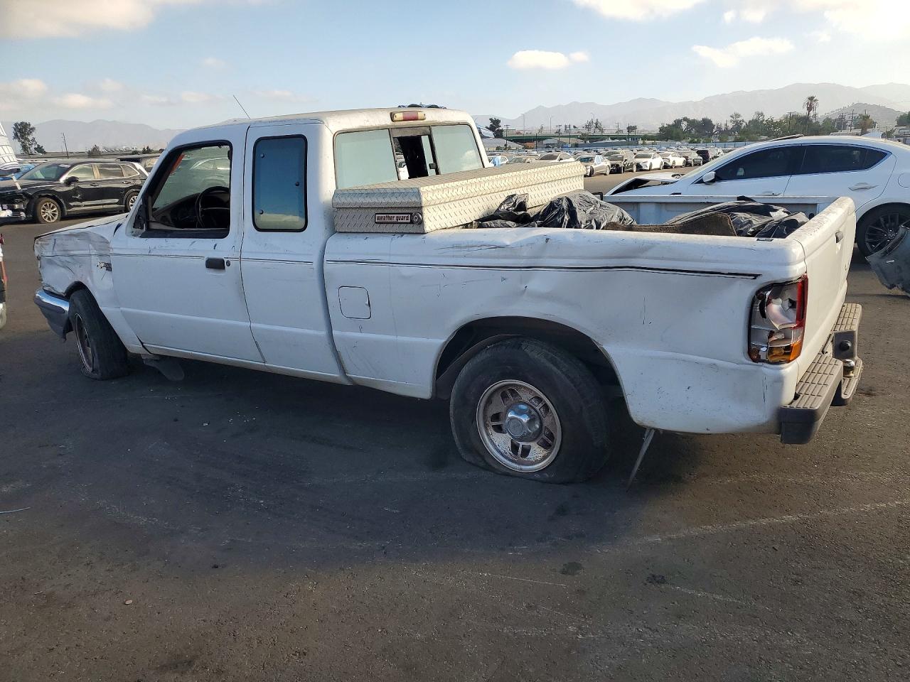 1997 Ford Ranger Super Cab White vin: 1FTCR14X5VPA69250