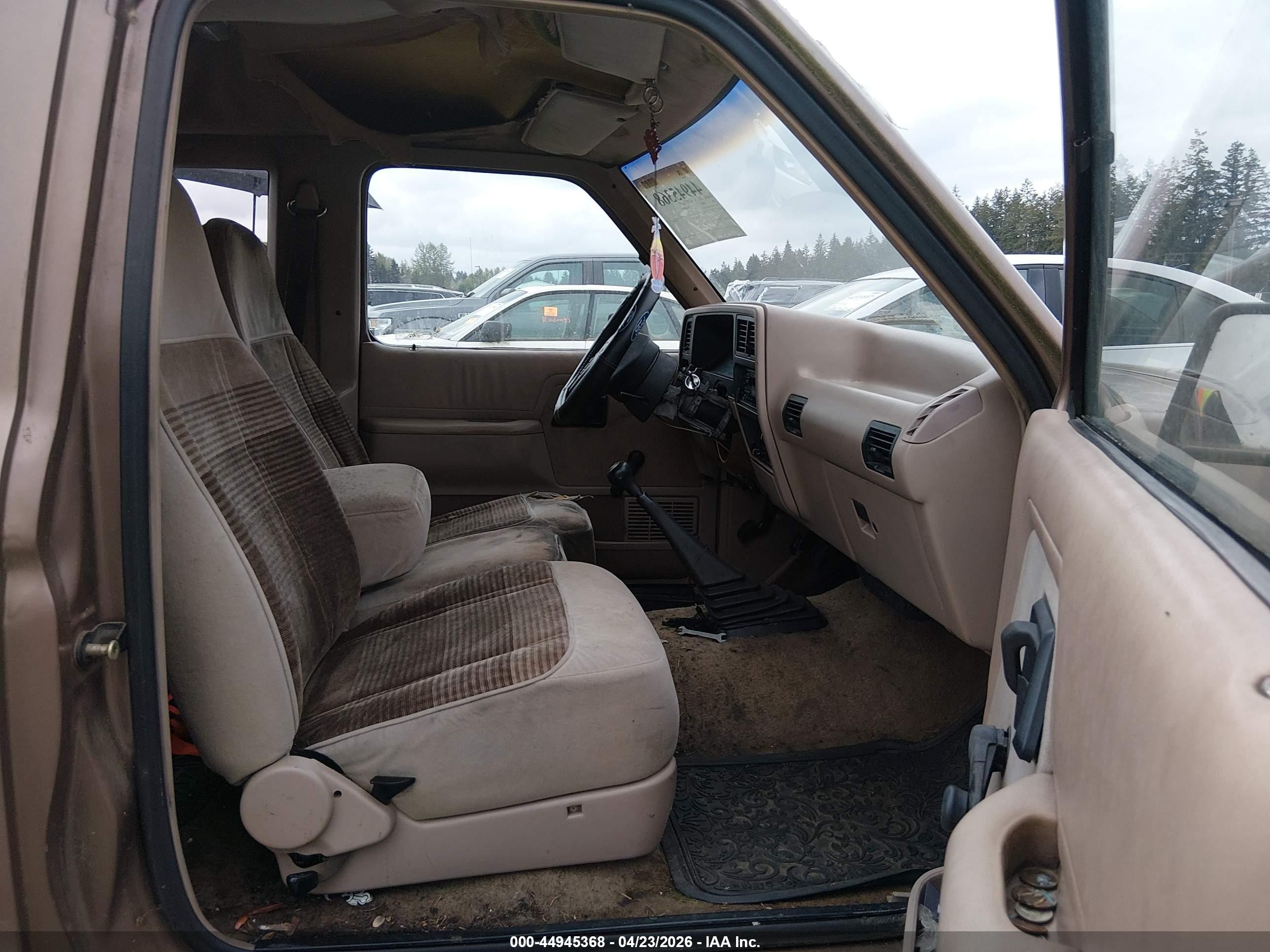 1992 Ford Ranger Super Cab Brown vin: 1FTCR14X6NPA47421