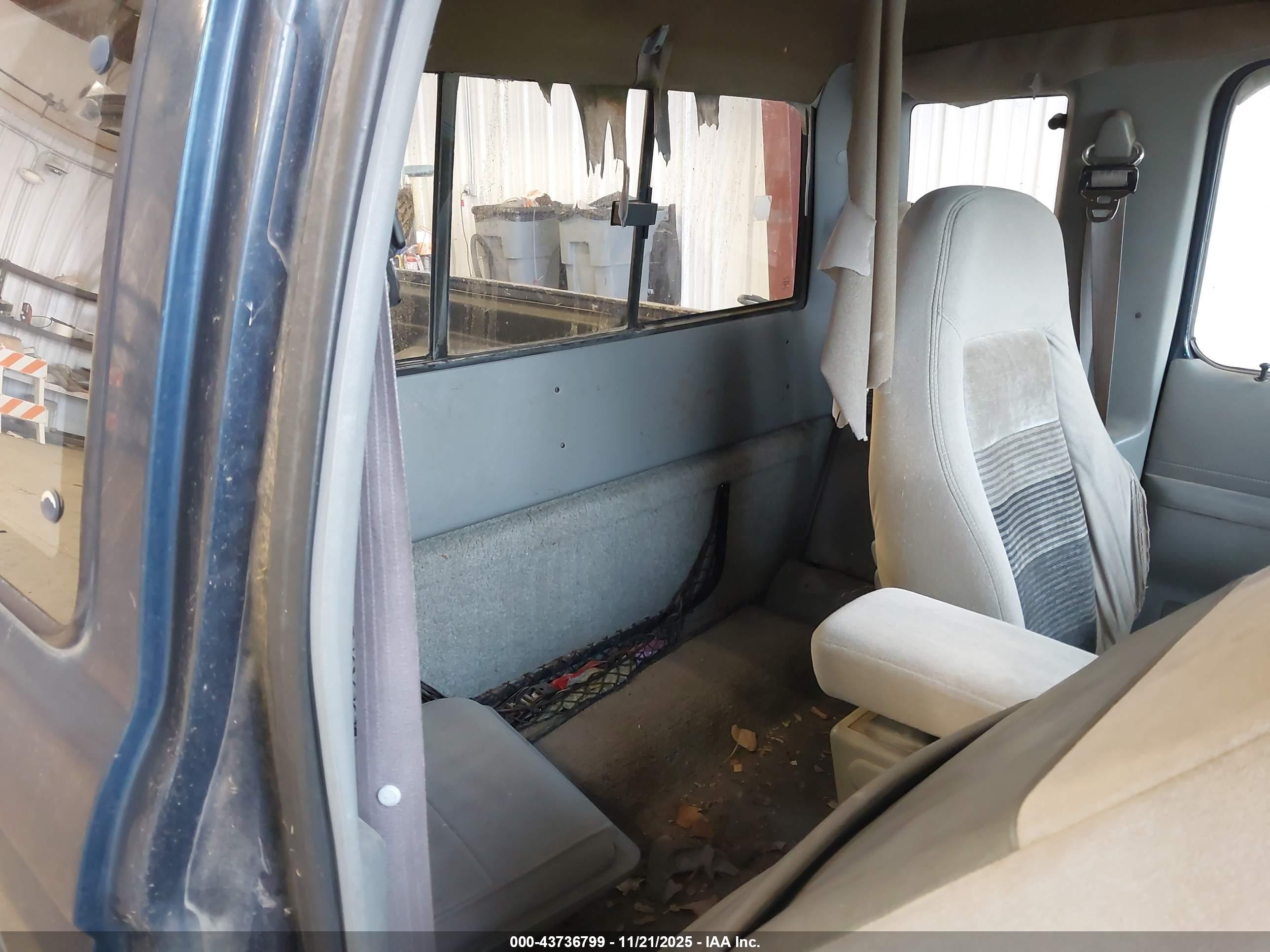 1992 Ford Ranger Super Cab Синий vin: 1FTCR14X6NTA46888