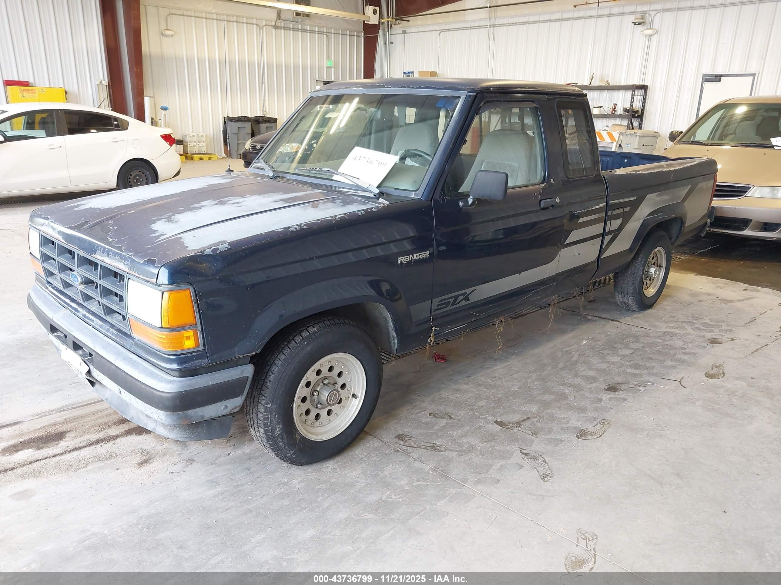1992 Ford Ranger Super Cab Синий vin: 1FTCR14X6NTA46888