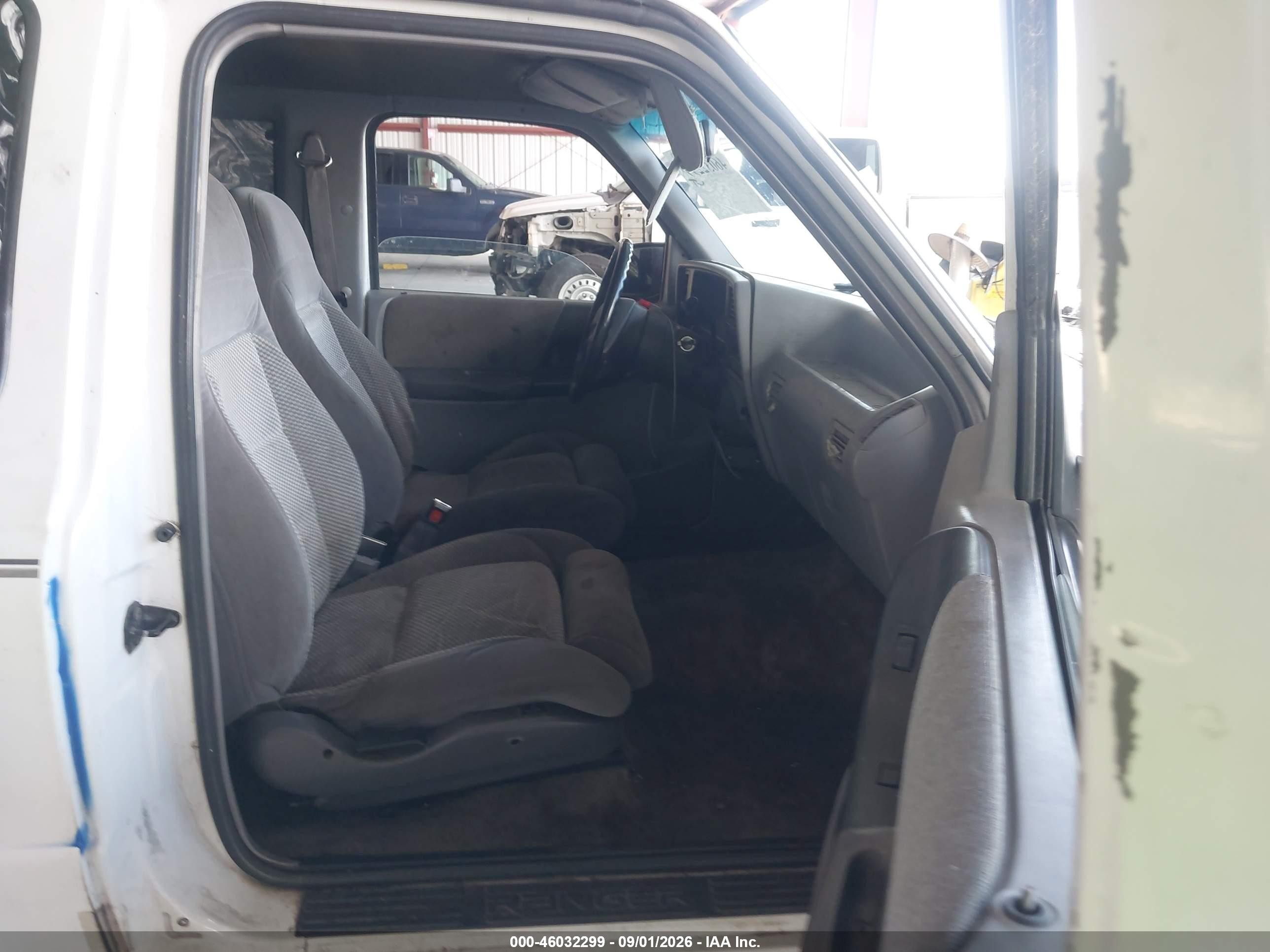 1994 Ford Ranger Super Cab White vin: 1FTCR14X6RPA53368