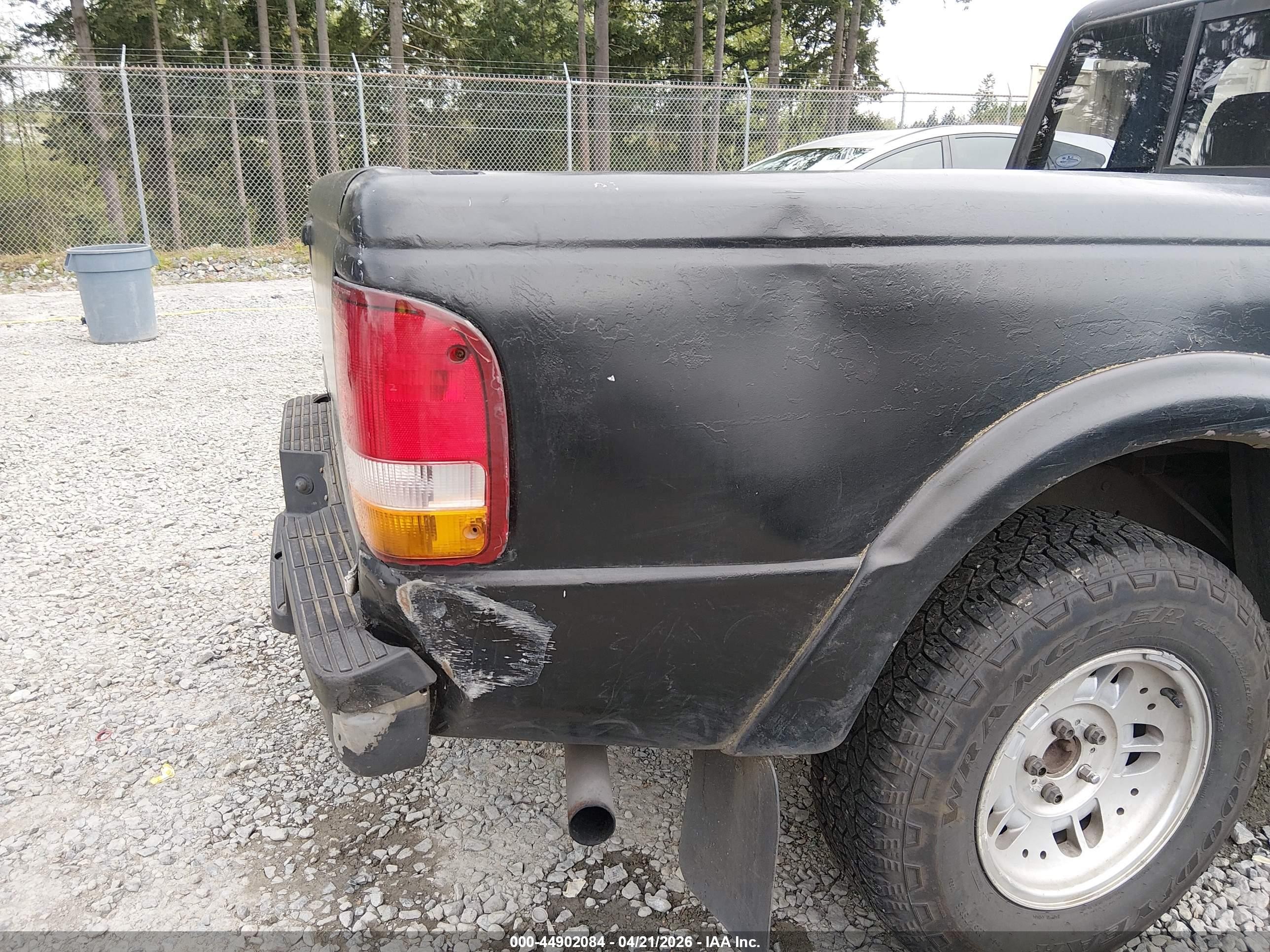 1994 Ford Ranger Super Cab Black vin: 1FTCR14X6RPA80408