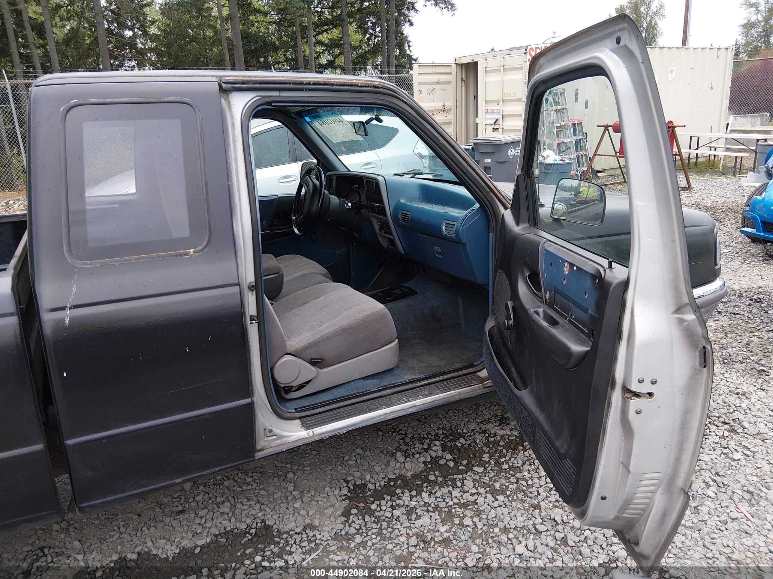 1994 Ford Ranger Super Cab Black vin: 1FTCR14X6RPA80408