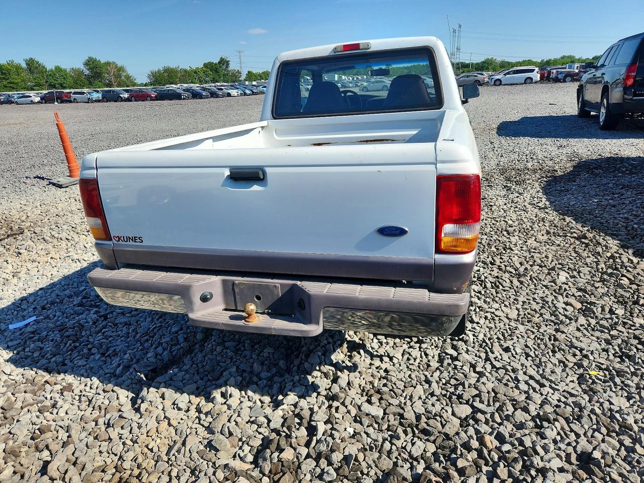 1996 Ford Ranger Super Cab White vin: 1FTCR14X6TPB39898