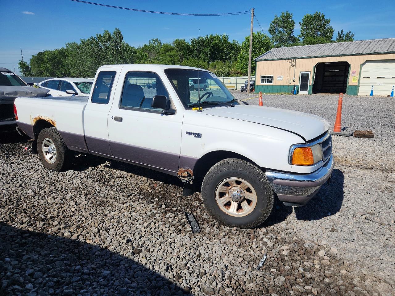 1996 Ford Ranger Super Cab White vin: 1FTCR14X6TPB39898