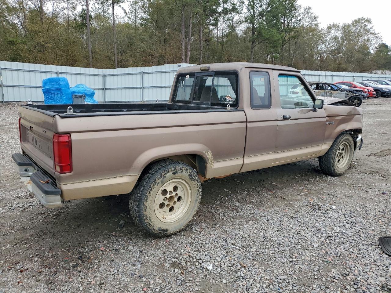 1992 Ford Ranger Super Cab Brown vin: 1FTCR14X7NTA78233