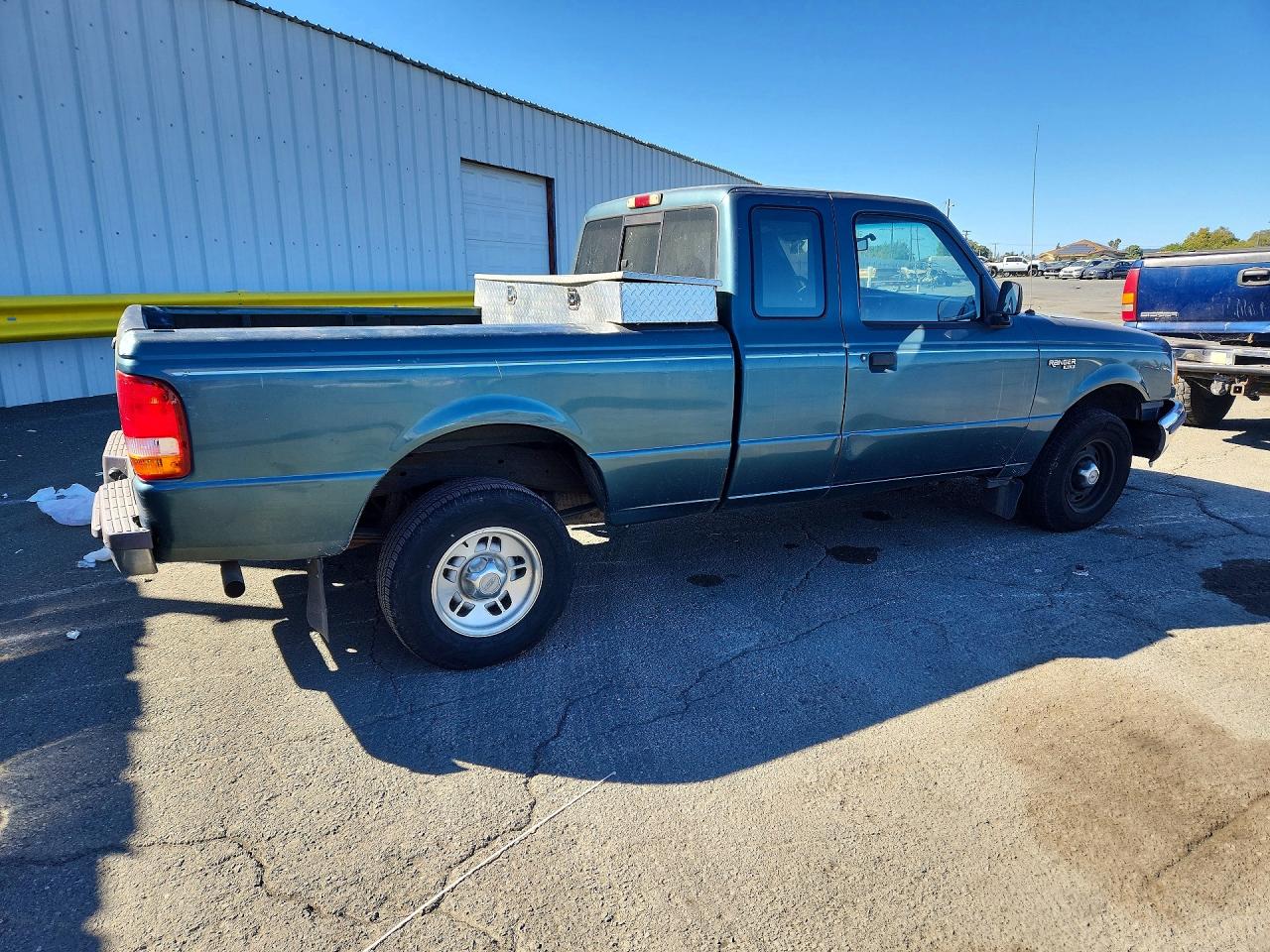 1997 Ford Ranger Super Cab Teal vin: 1FTCR14X8VPA39126
