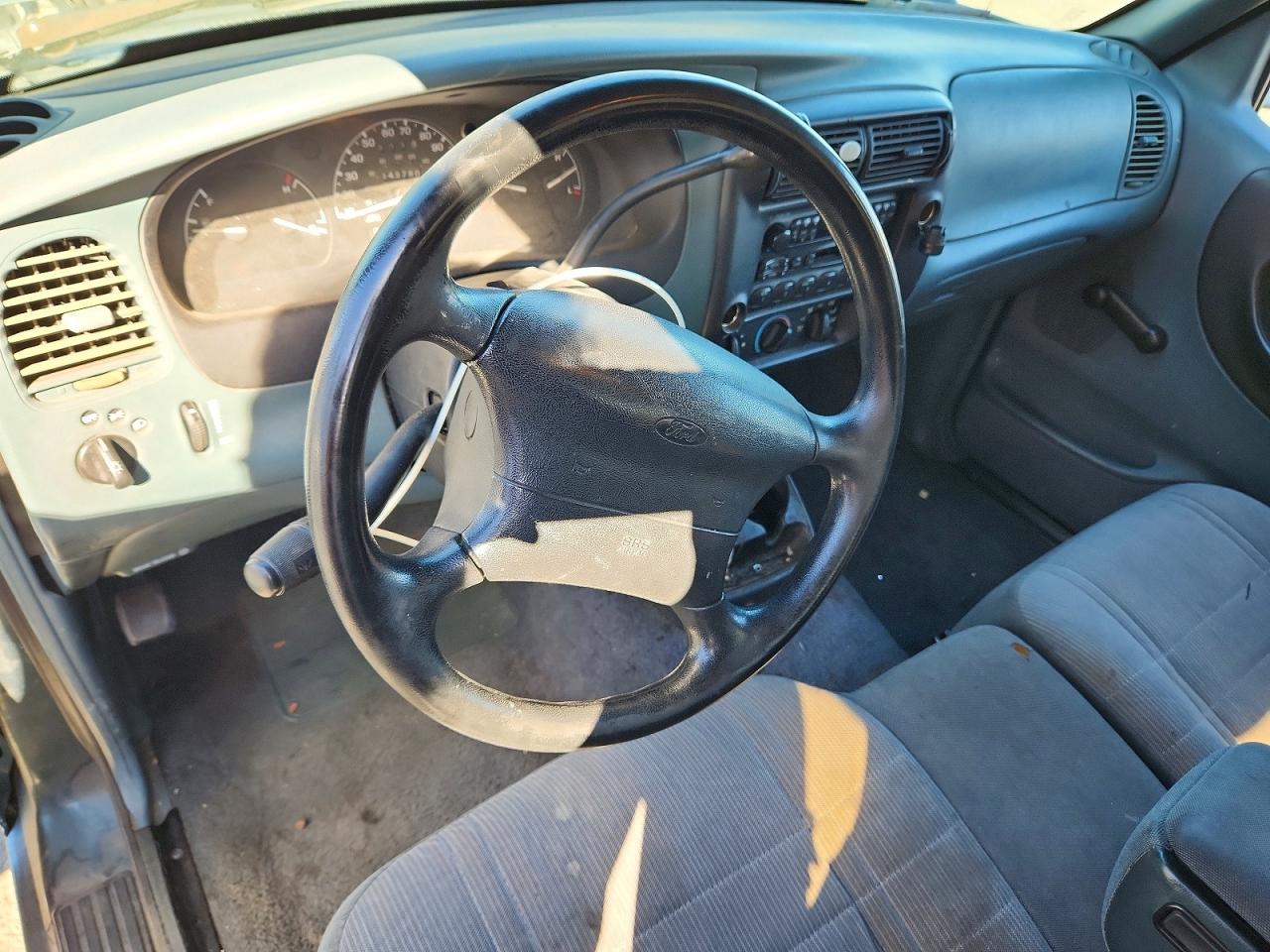 1997 Ford Ranger Super Cab Teal vin: 1FTCR14X8VPA39126