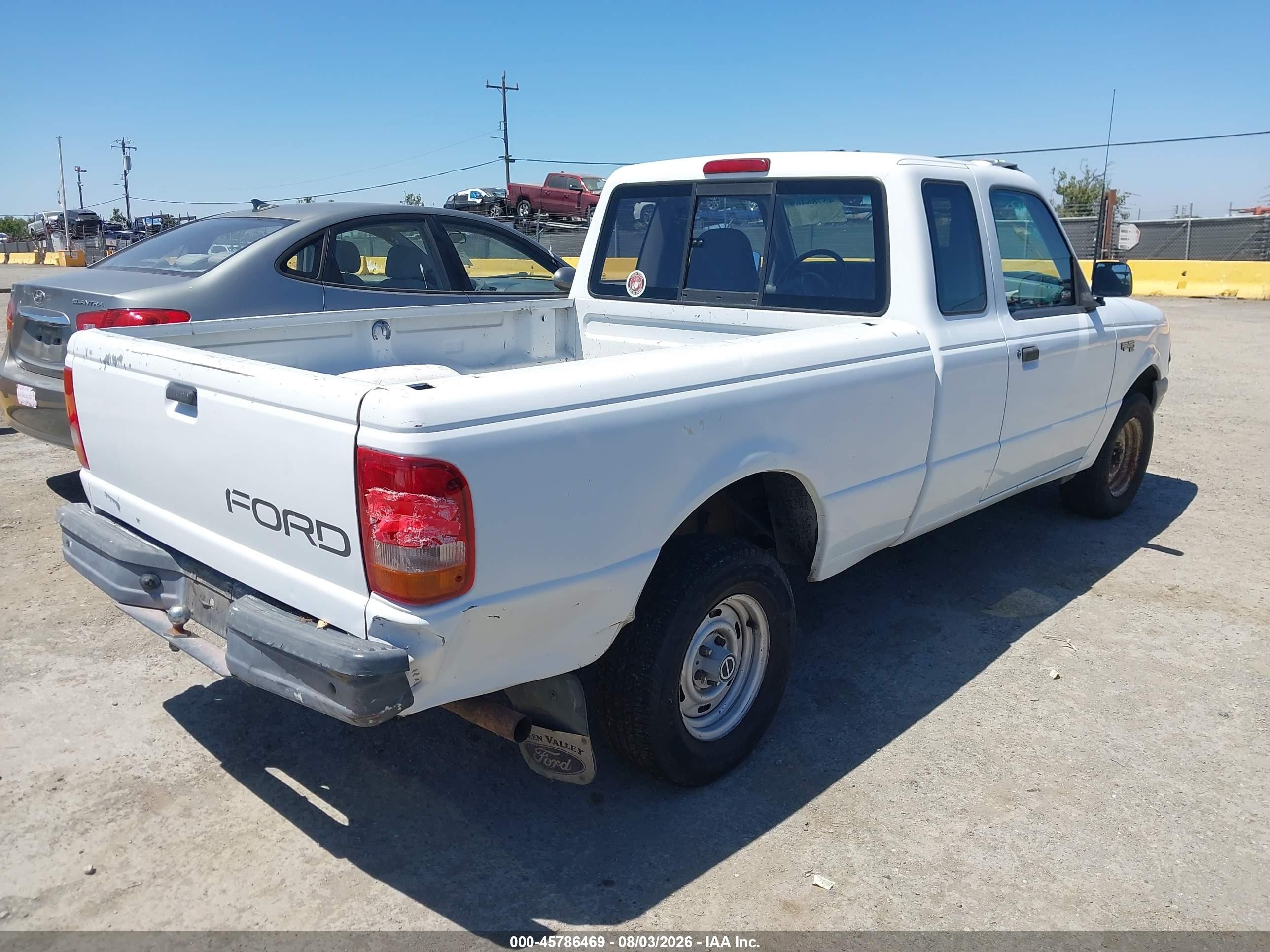 1994 Ford Ranger Super Cab White vin: 1FTCR14X9RPA59973