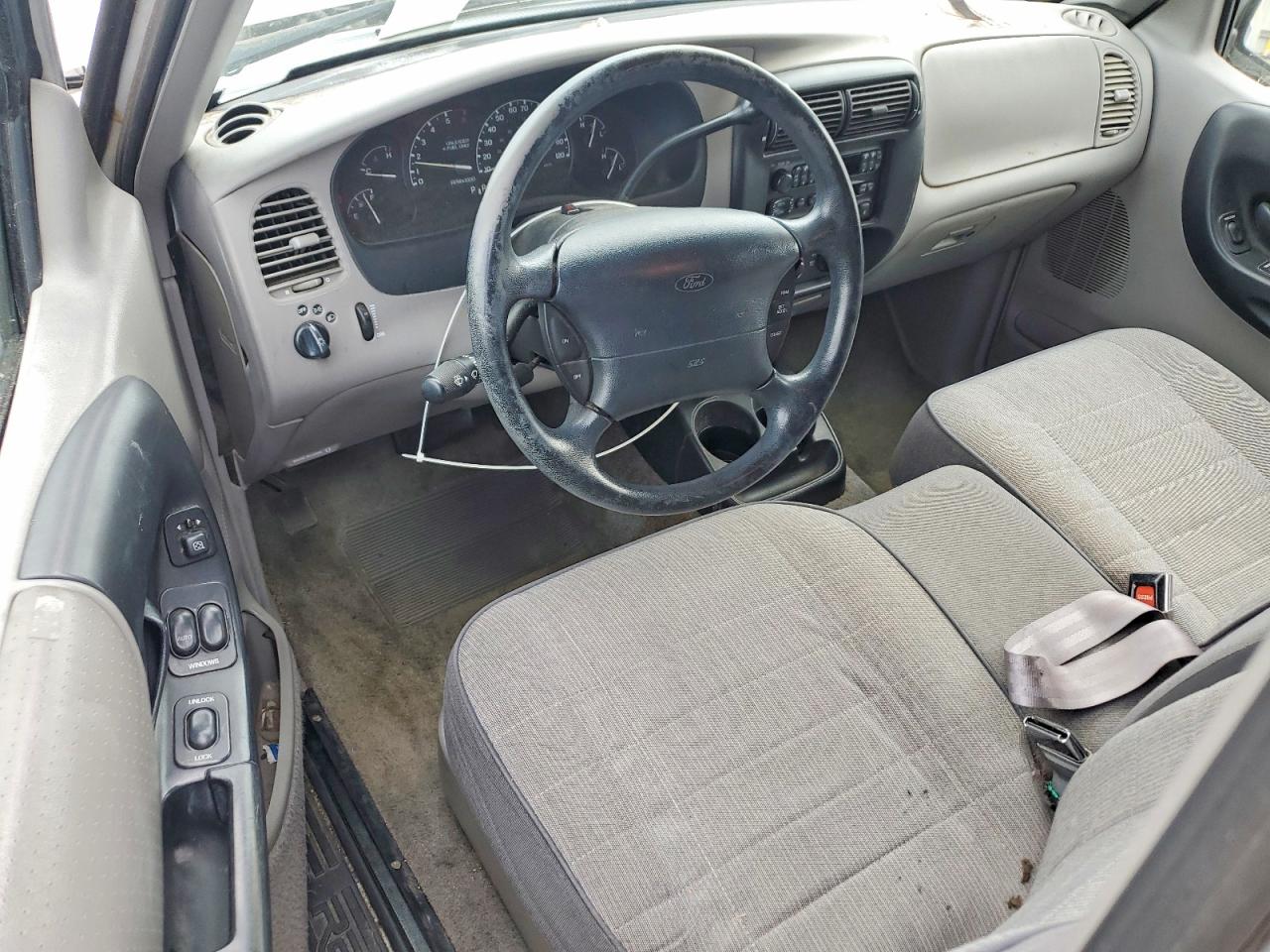 1995 Ford Ranger Super Cab Silver vin: 1FTCR14X9SPA96656