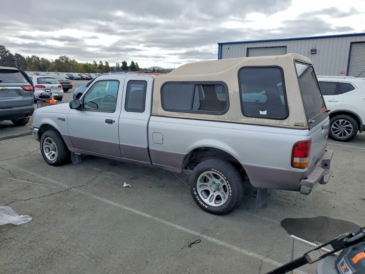 1995 Ford Ranger Super Cab Silver vin: 1FTCR14X9SPA96656