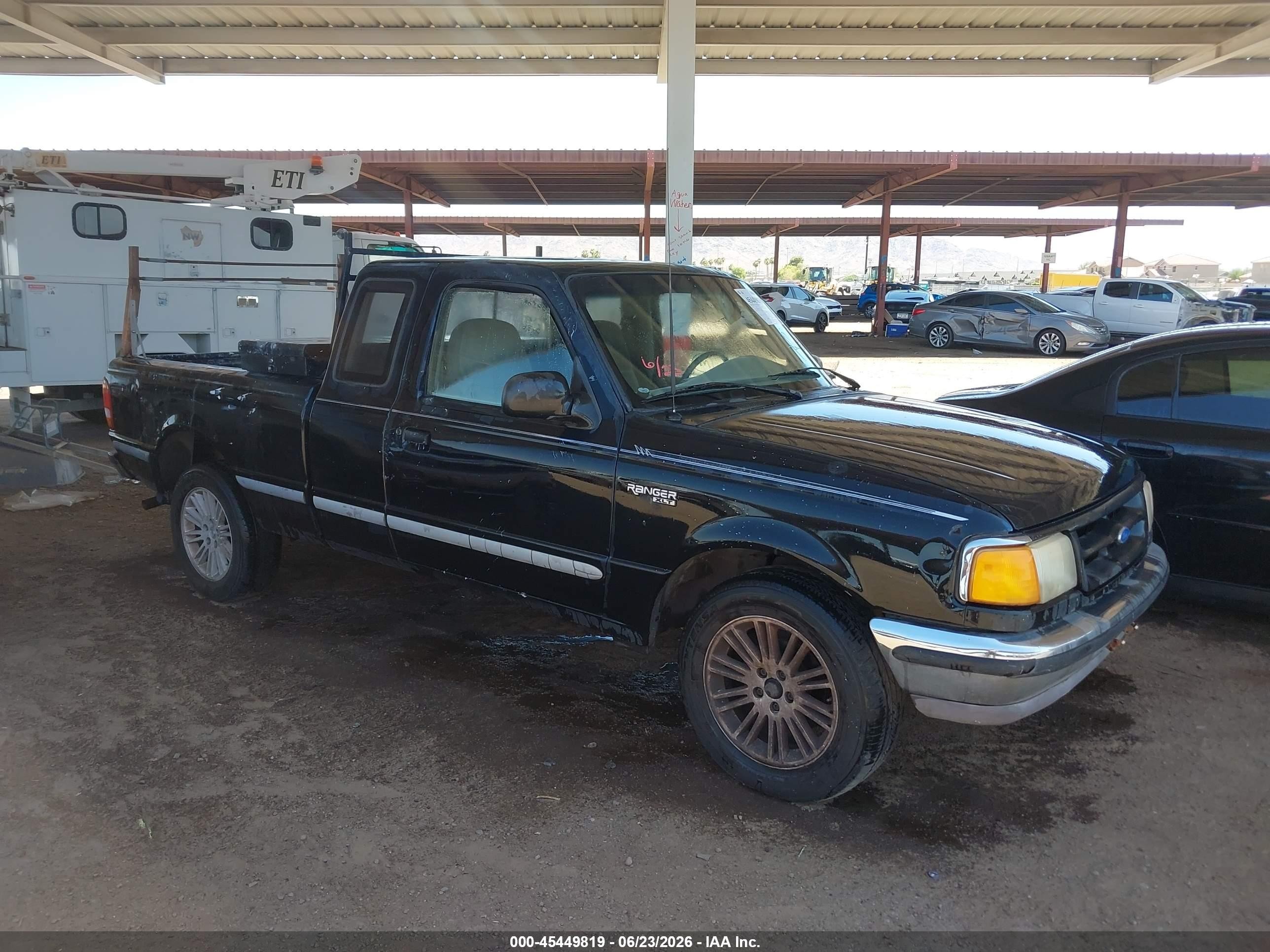 1995 Ford Ranger Super Cab Black vin: 1FTCR14X9SPB05050