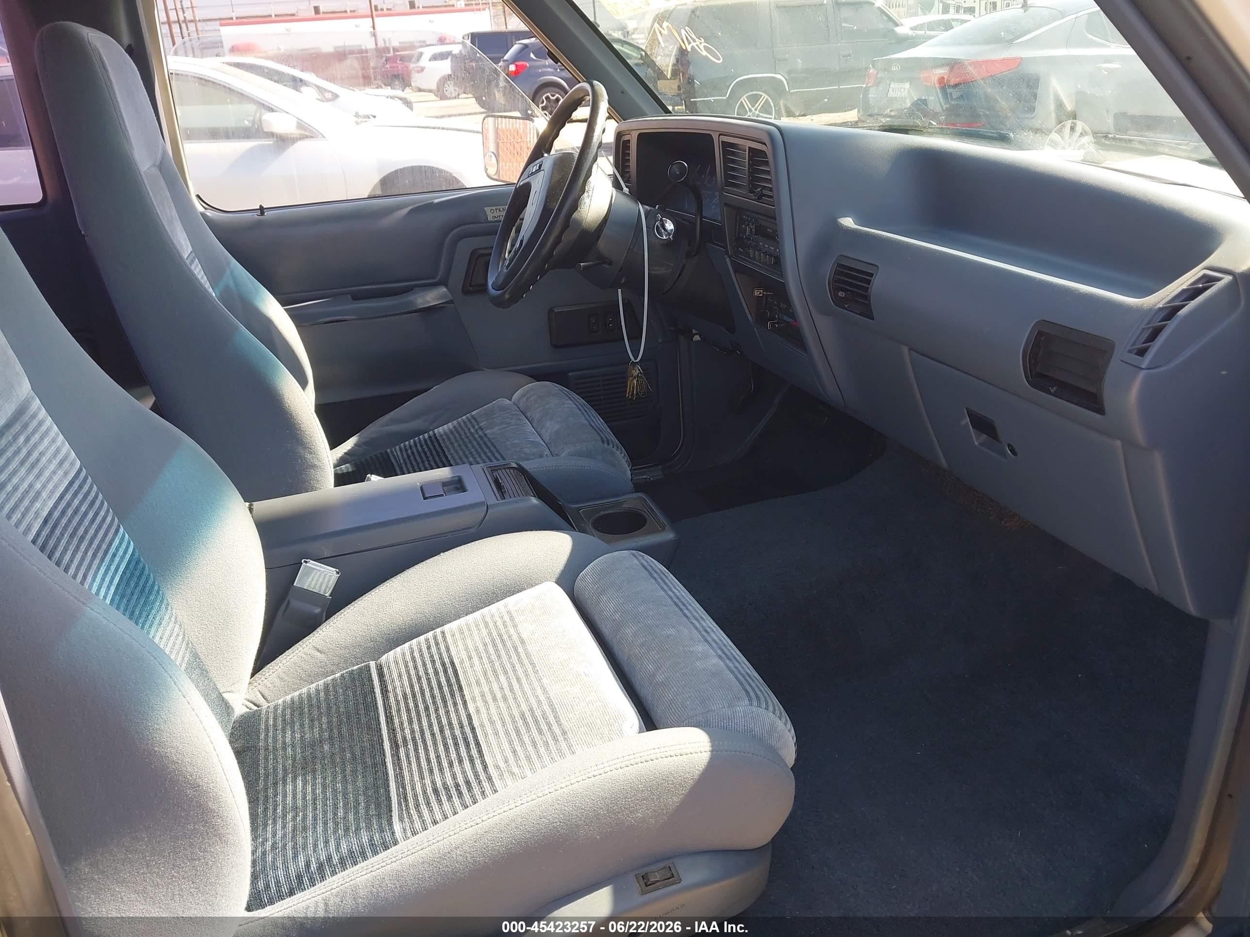 1990 Ford Ranger Super Cab White vin: 1FTCR14XXLPB23588