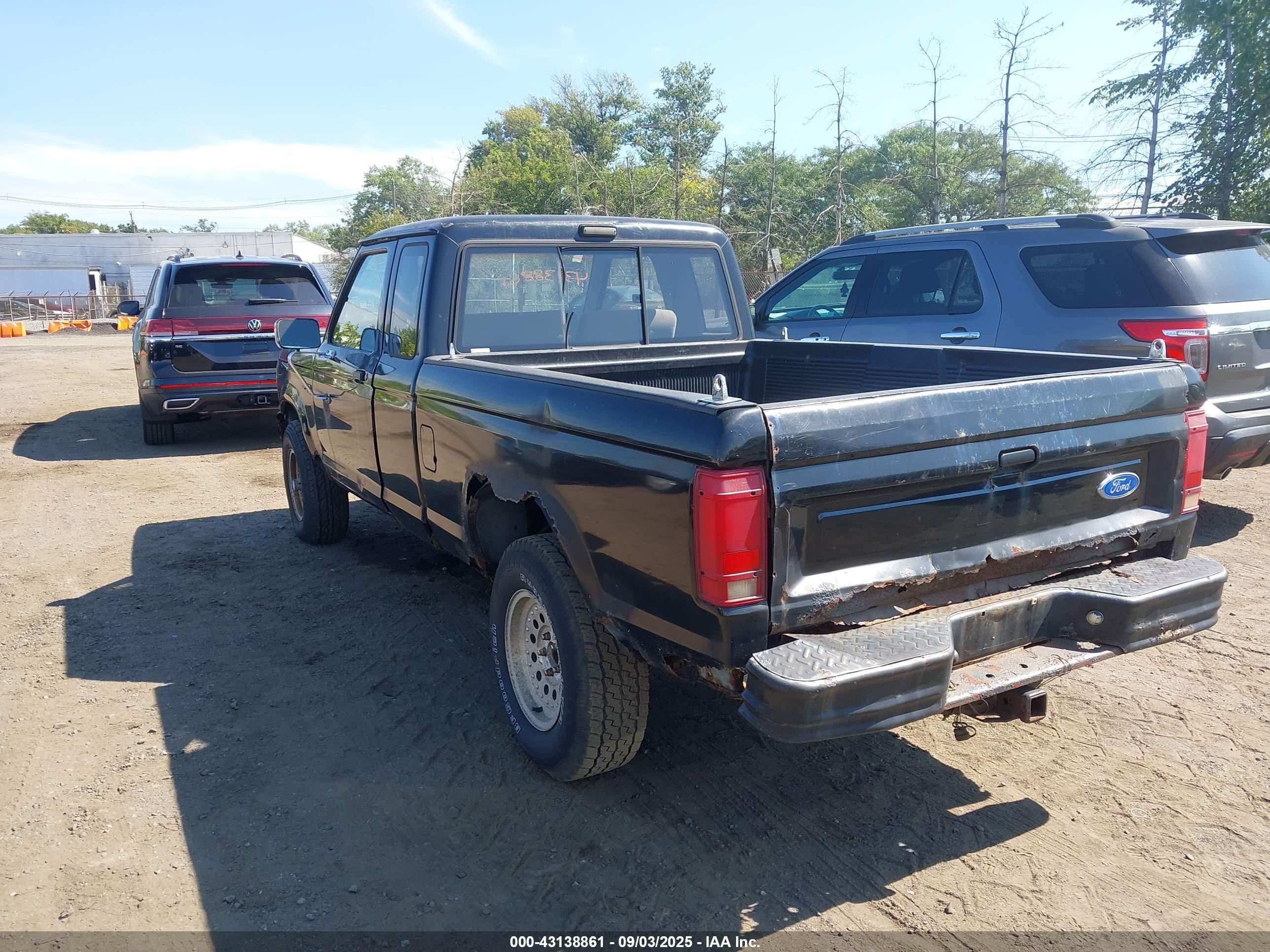 1990 Ford Ranger Super Cab Black vin: 1FTCR15T0LPA29067
