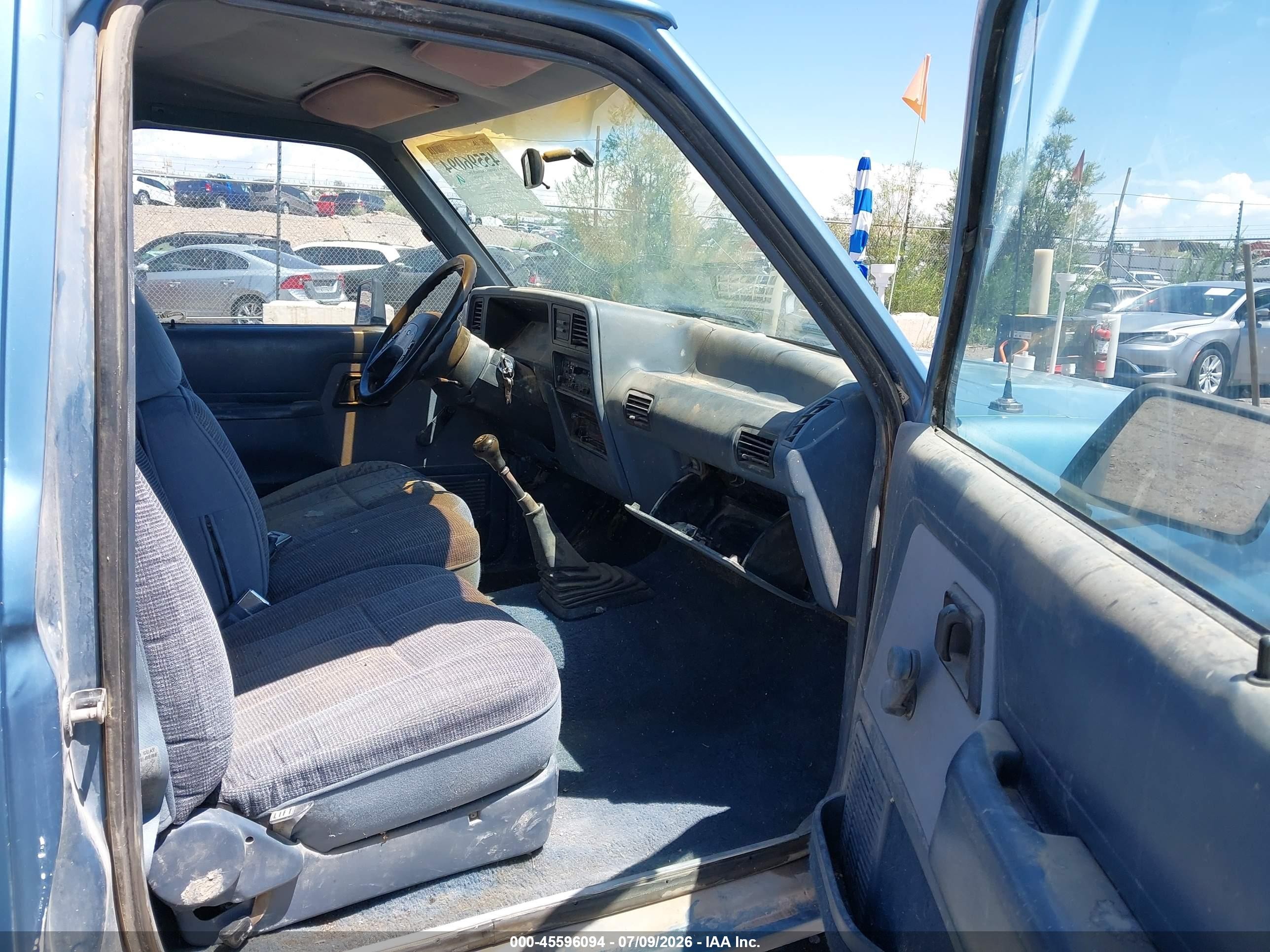 1990 Ford Ranger Super Cab Синий vin: 1FTCR15T3LPB18499