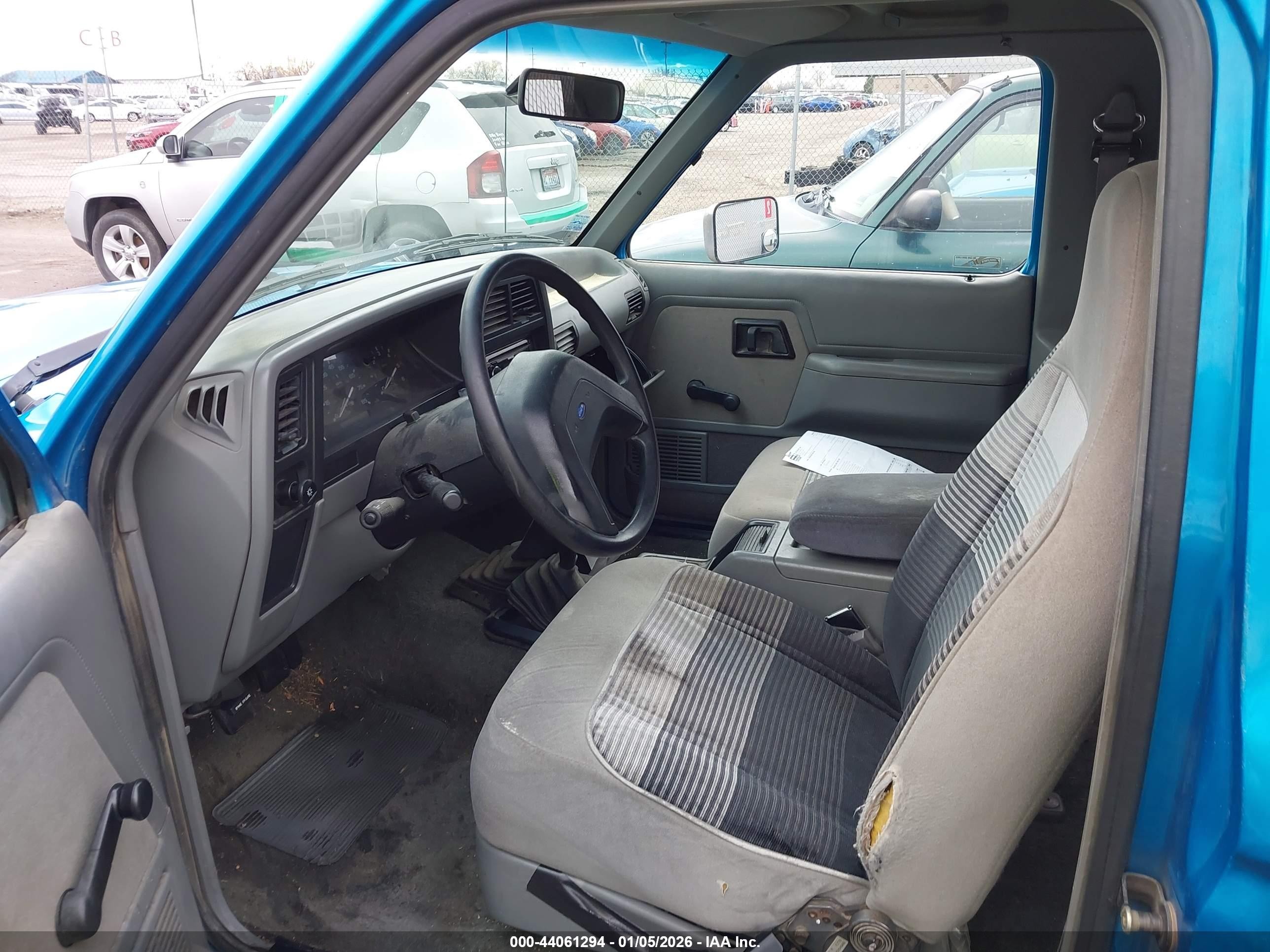 1992 Ford Ranger Super Cab Синий vin: 1FTCR15X1NPA05074