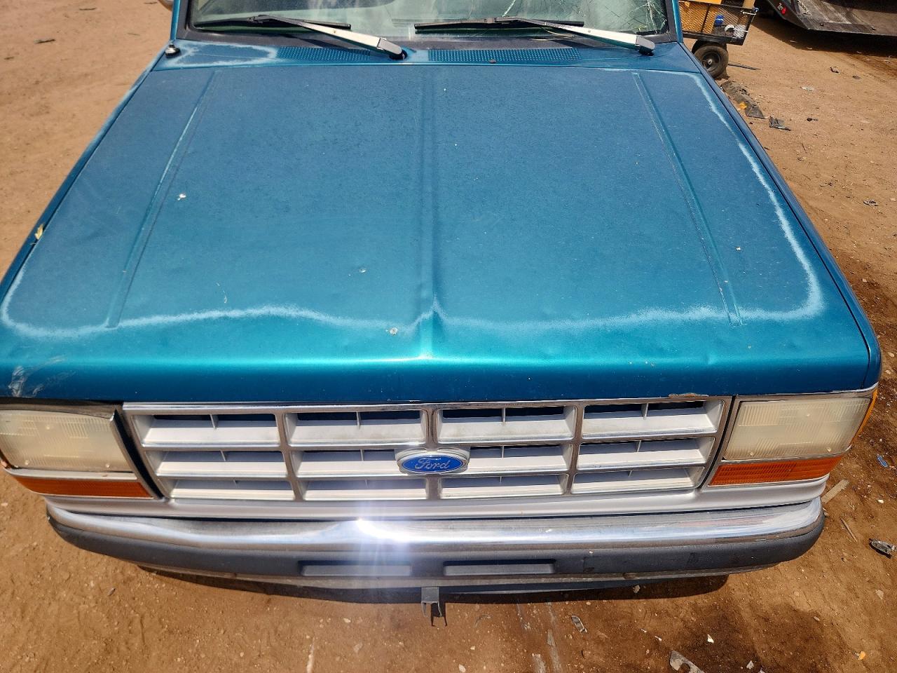 1992 Ford Ranger Super Cab Two Tone vin: 1FTCR15X1NTA35182