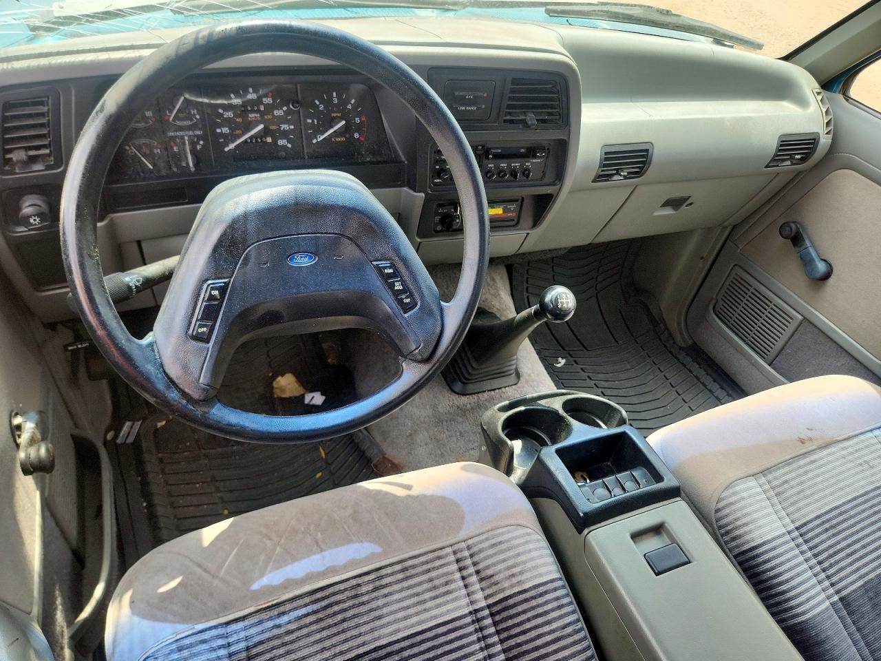 1992 Ford Ranger Super Cab Two Tone vin: 1FTCR15X1NTA35182