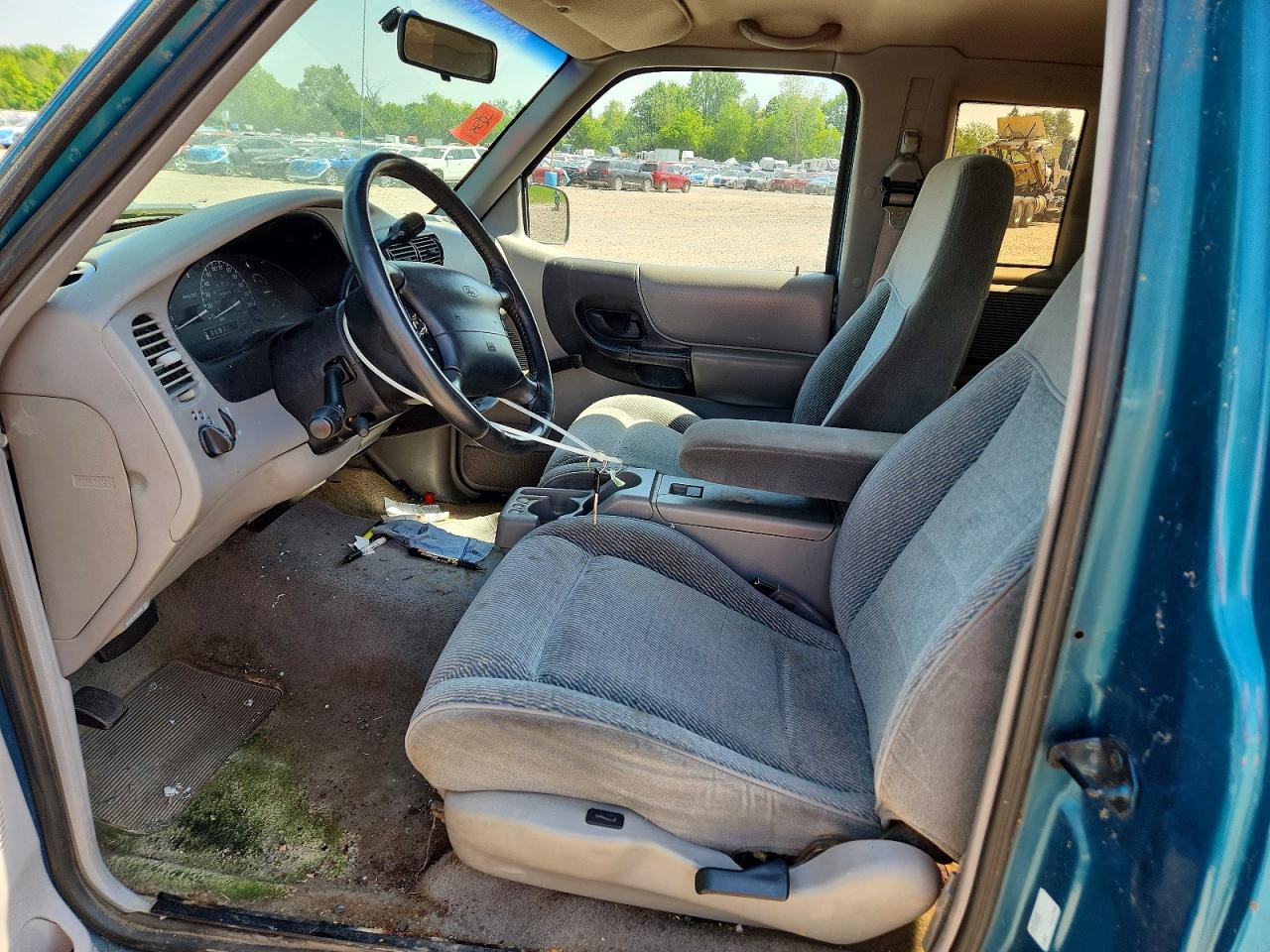 1997 Ford Ranger Super Cab Blue vin: 1FTCR15X2VTA86707