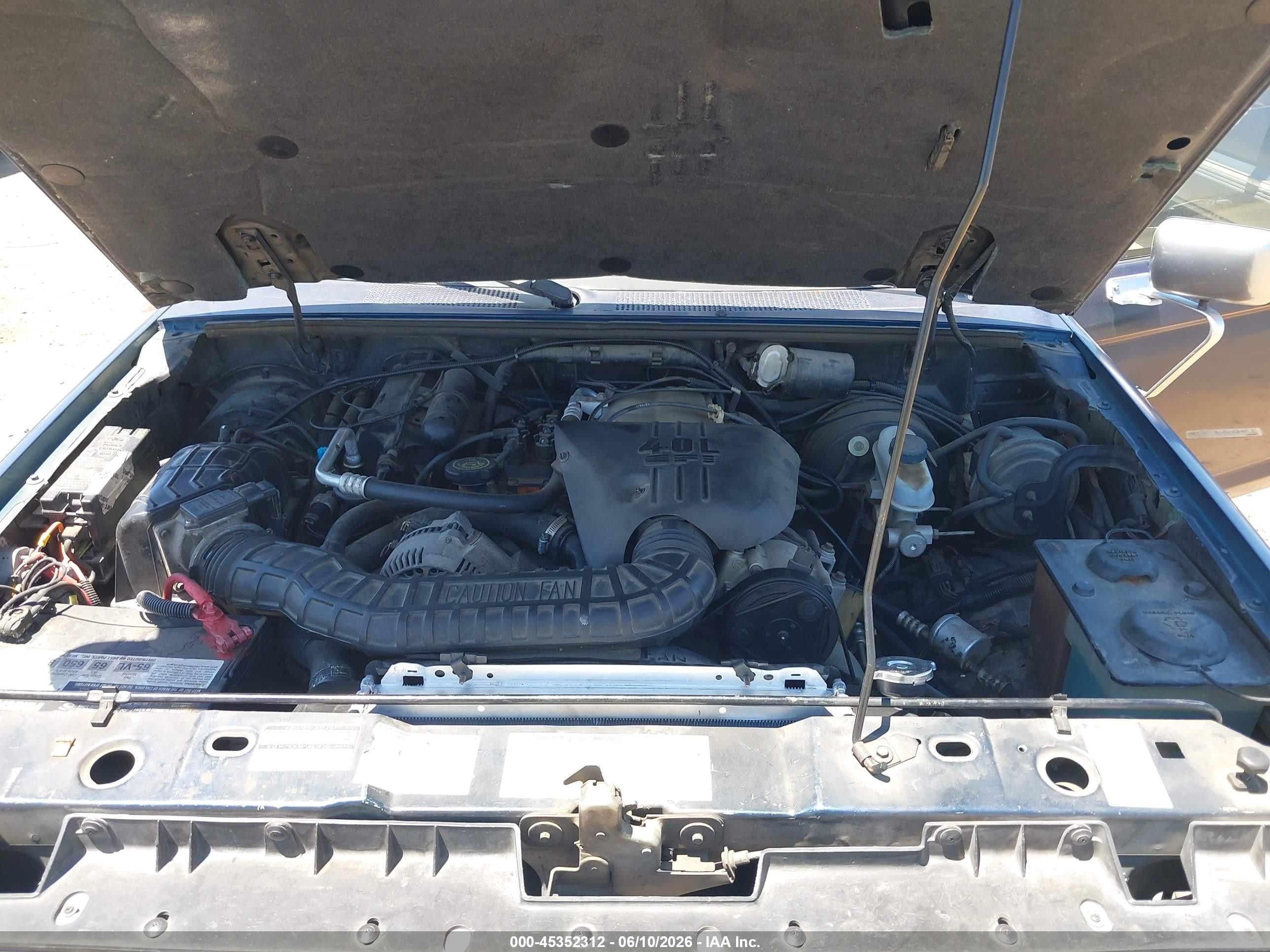 1992 Ford Ranger Super Cab Blue vin: 1FTCR15X3NPB02325