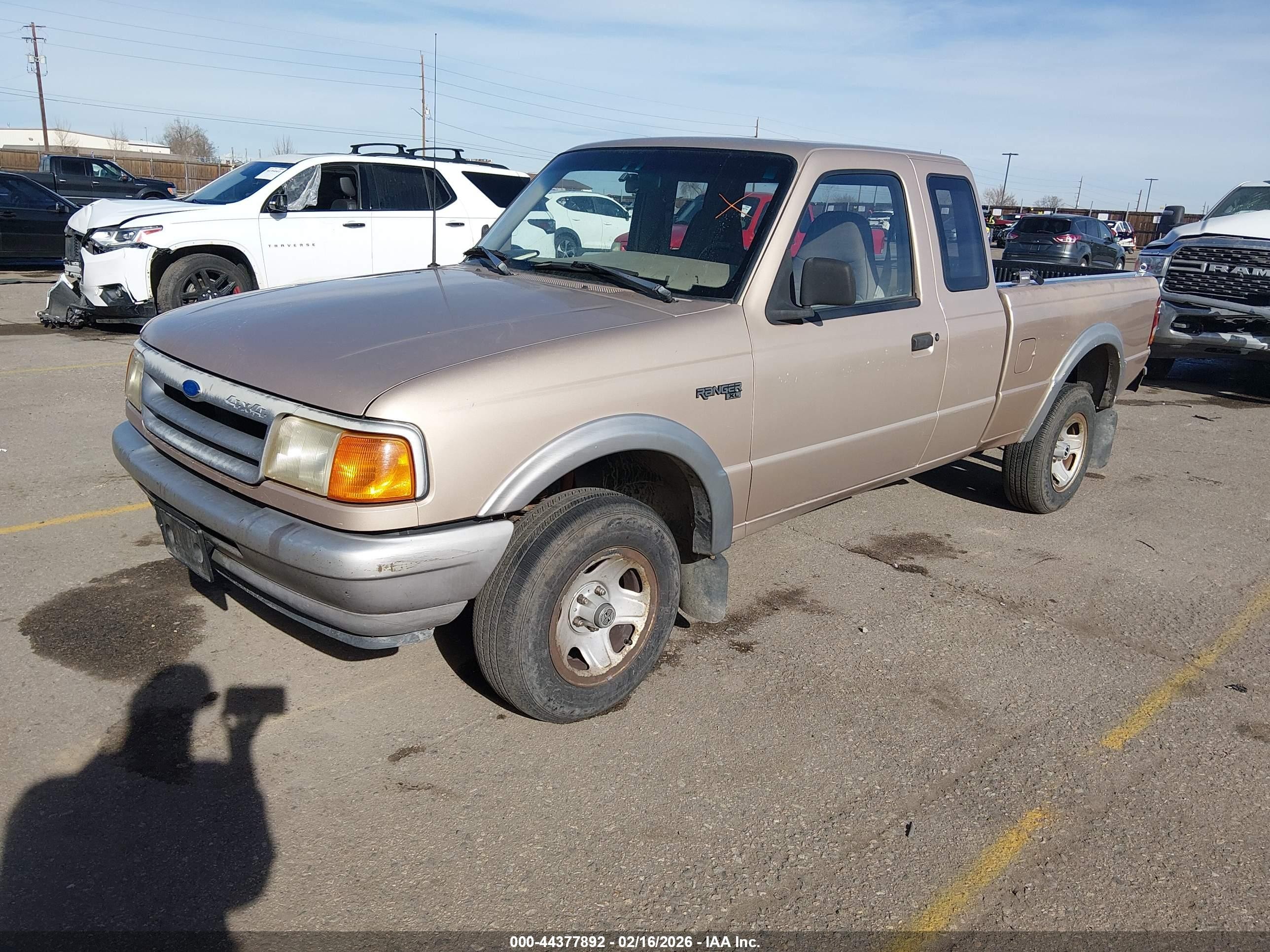 1993 Ford Ranger Super Cab Gold vin: 1FTCR15X4PPB17919