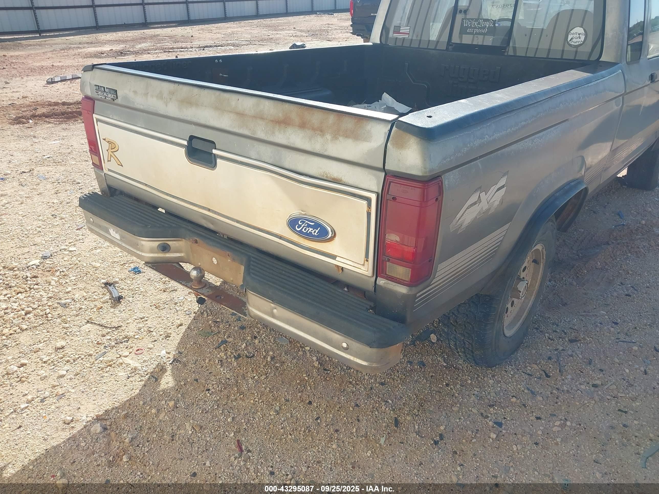 1991 Ford Ranger Super Cab Серый vin: 1FTCR15X5MPA41574