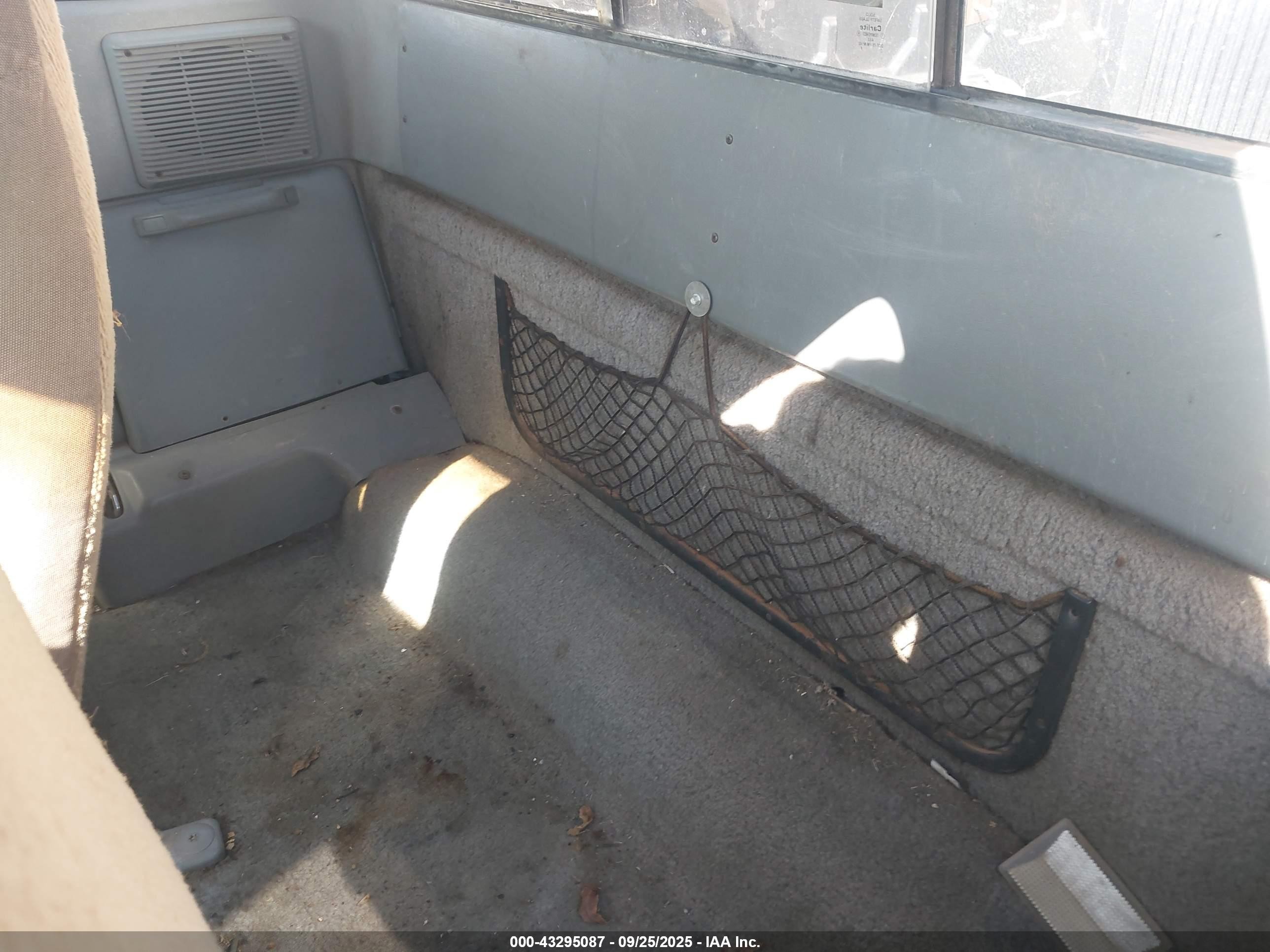 1991 Ford Ranger Super Cab Серый vin: 1FTCR15X5MPA41574