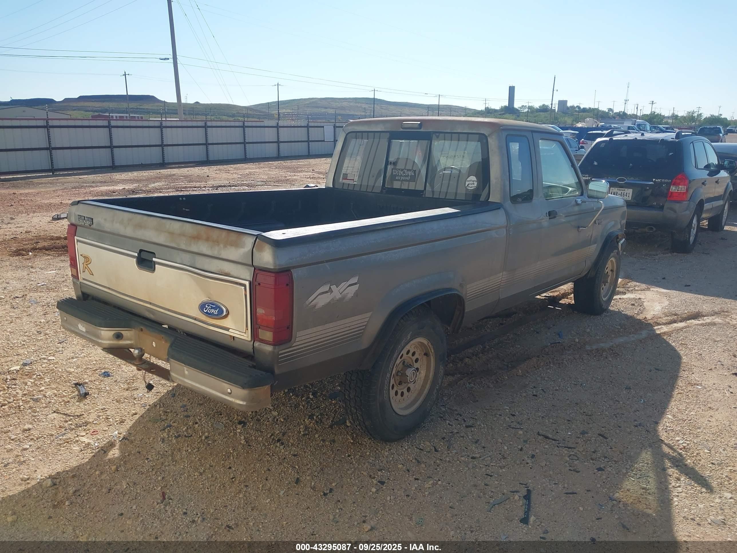 1991 Ford Ranger Super Cab Серый vin: 1FTCR15X5MPA41574