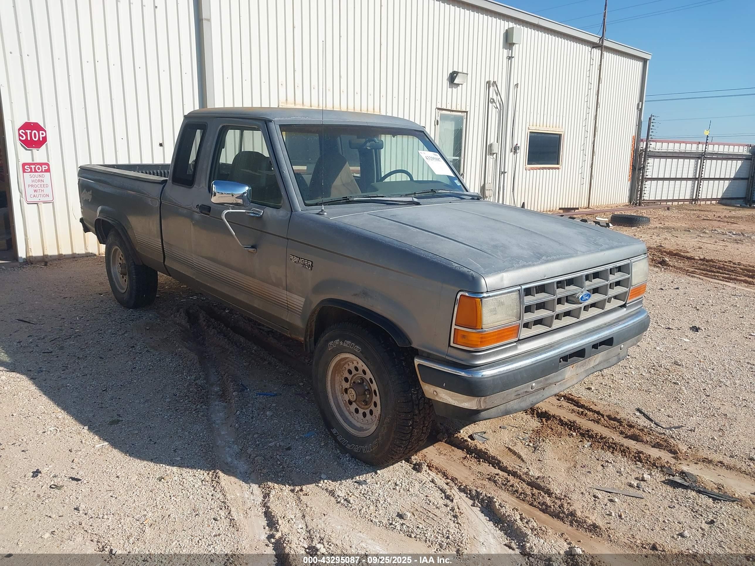 1991 Ford Ranger Super Cab Серый vin: 1FTCR15X5MPA41574