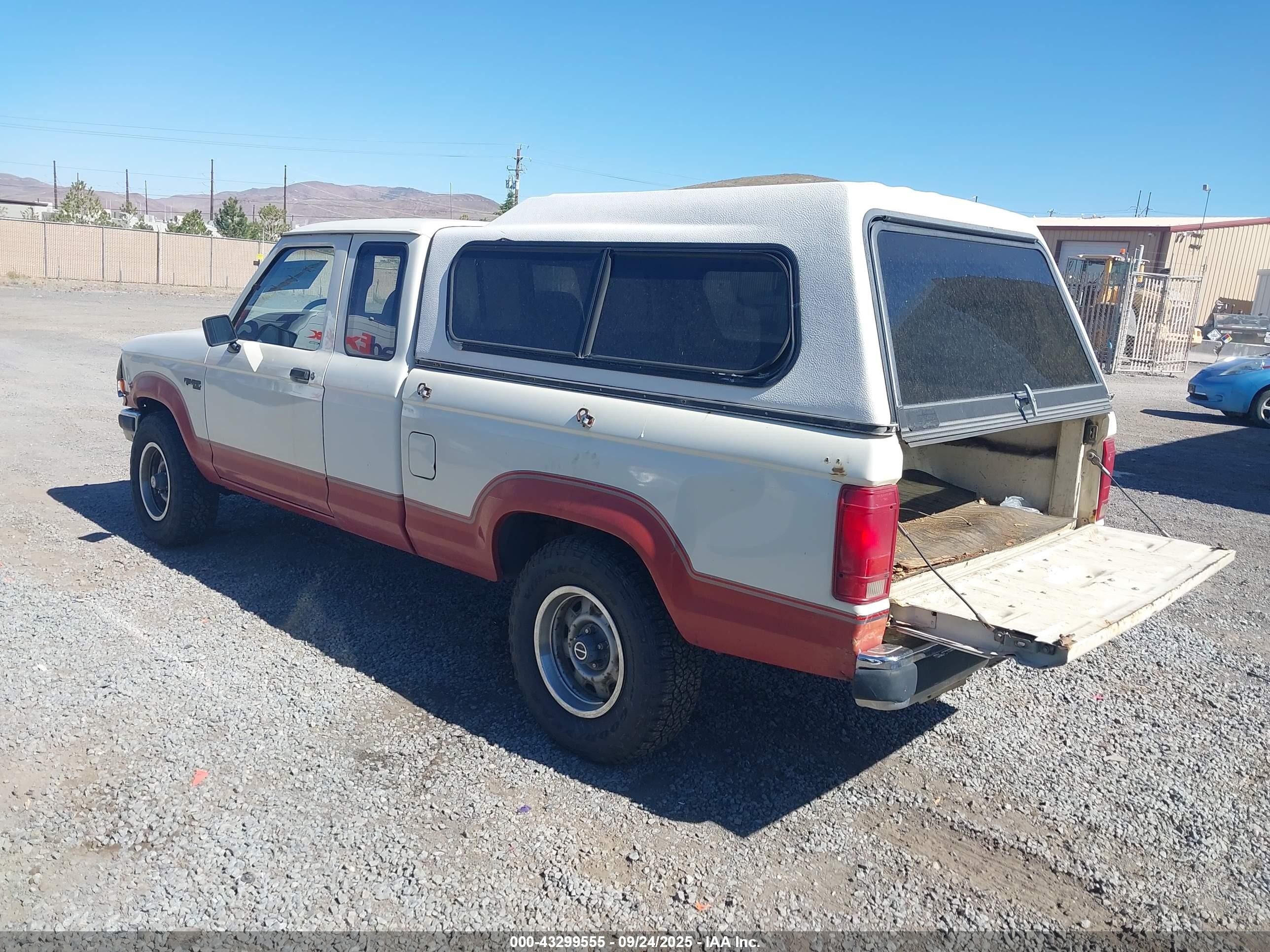 1990 Ford Ranger Super Cab Кремовый vin: 1FTCR15X7LPB34482