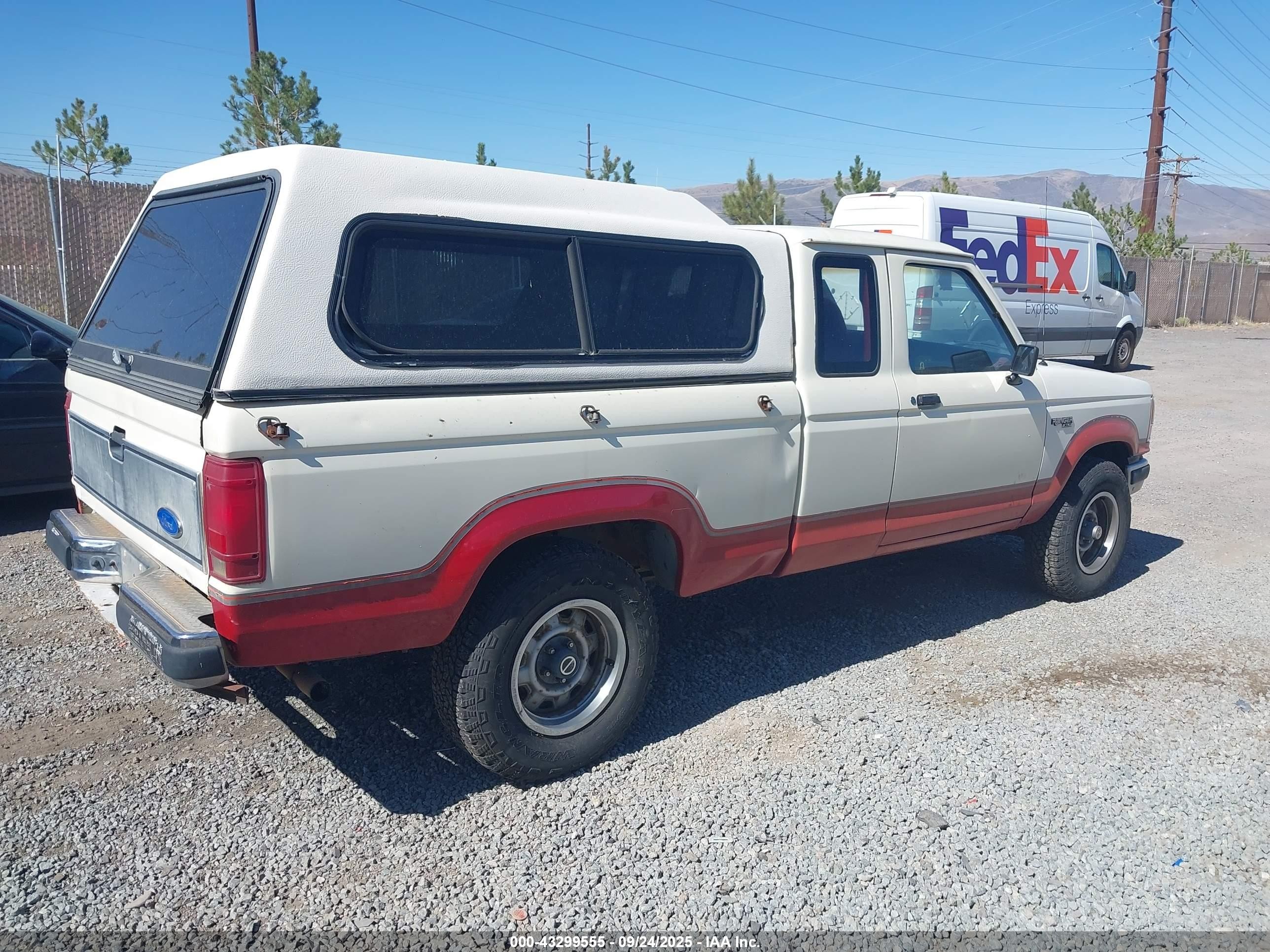 1990 Ford Ranger Super Cab Кремовый vin: 1FTCR15X7LPB34482