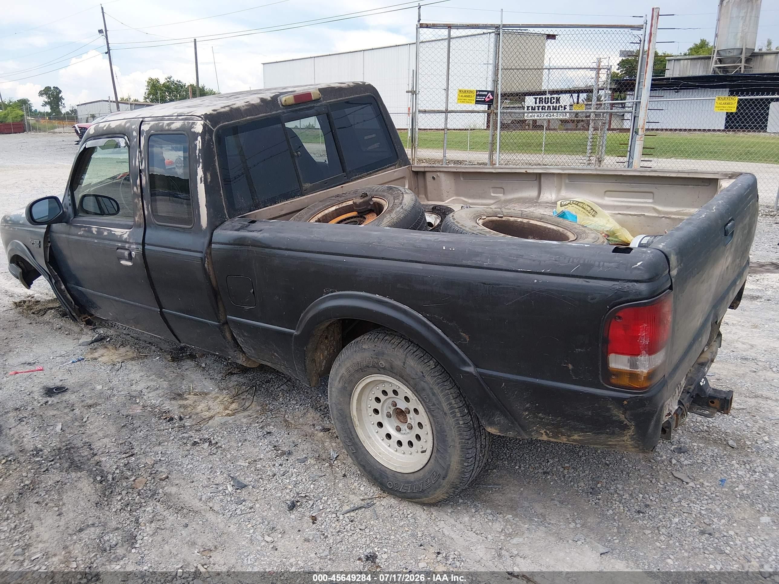 1993 Ford Ranger Super Cab Black vin: 1FTCR15X7PTA64415