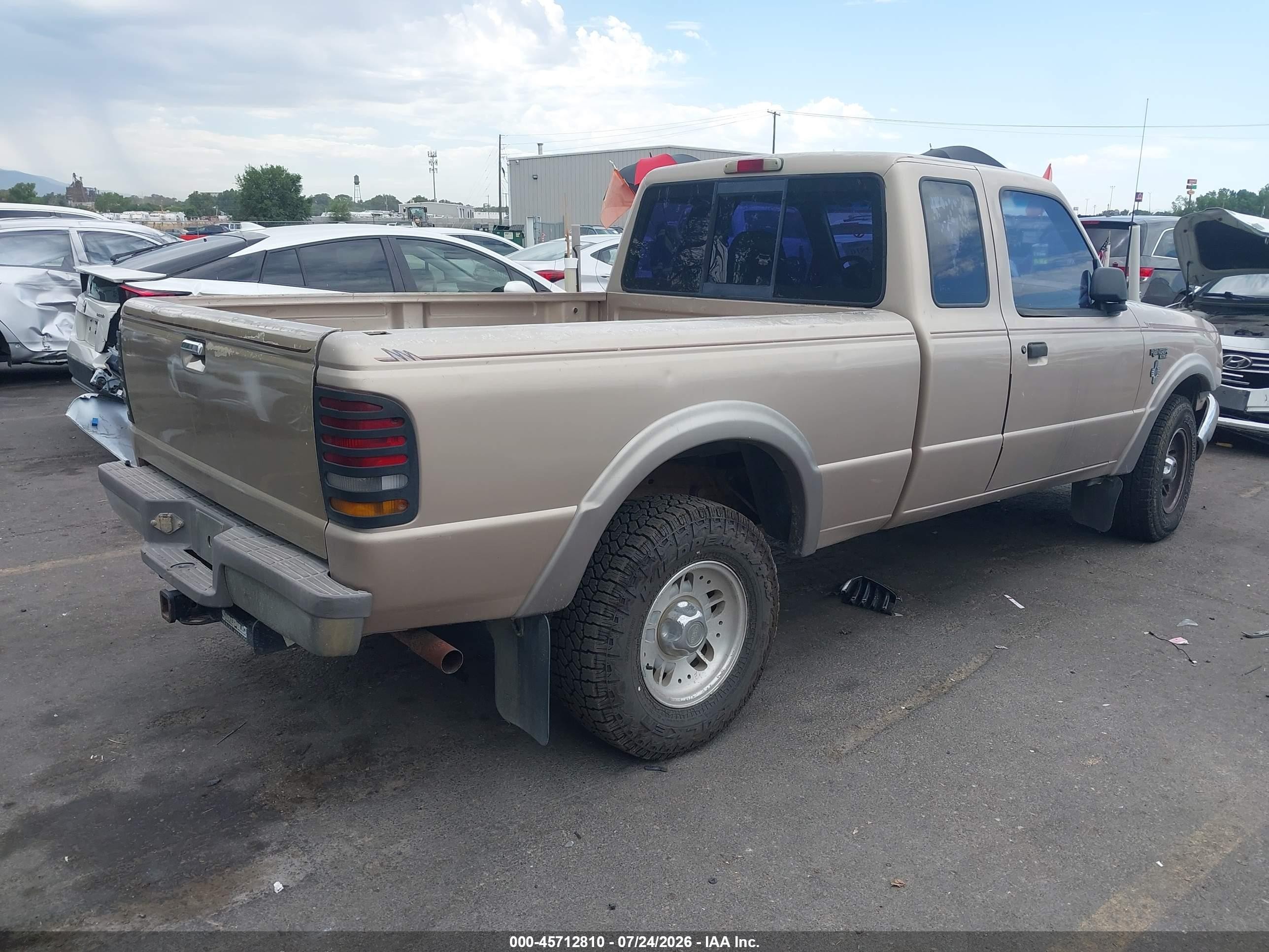 1995 Ford Ranger Super Cab Gold vin: 1FTCR15X7SPA23543