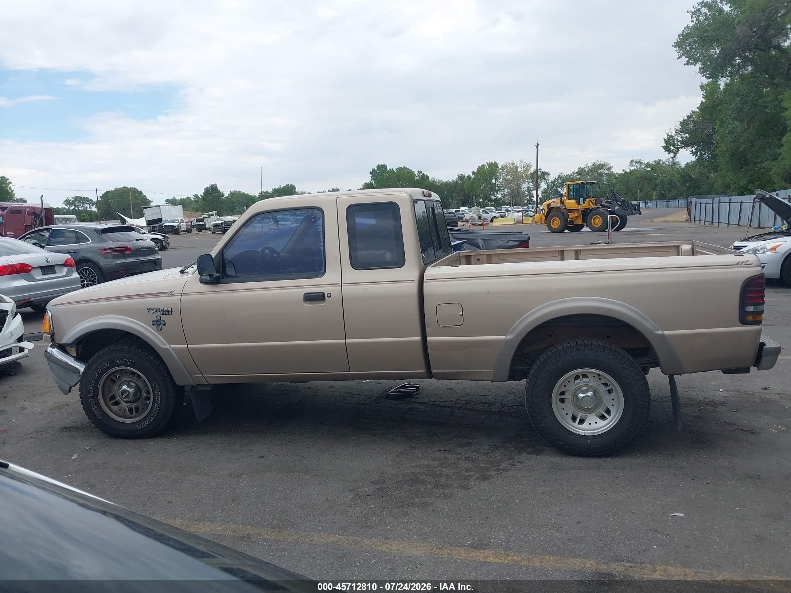 1995 Ford Ranger Super Cab Gold vin: 1FTCR15X7SPA23543