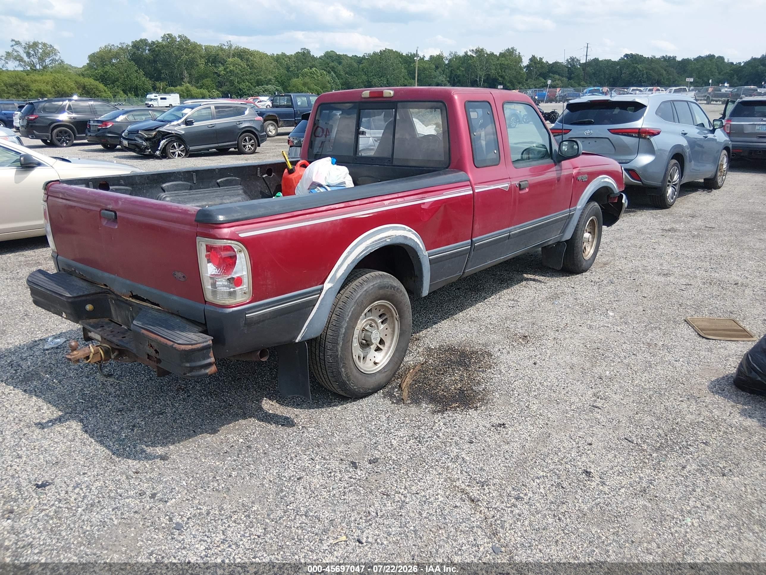1994 Ford Ranger Super Cab Red vin: 1FTCR15XXRTA63584