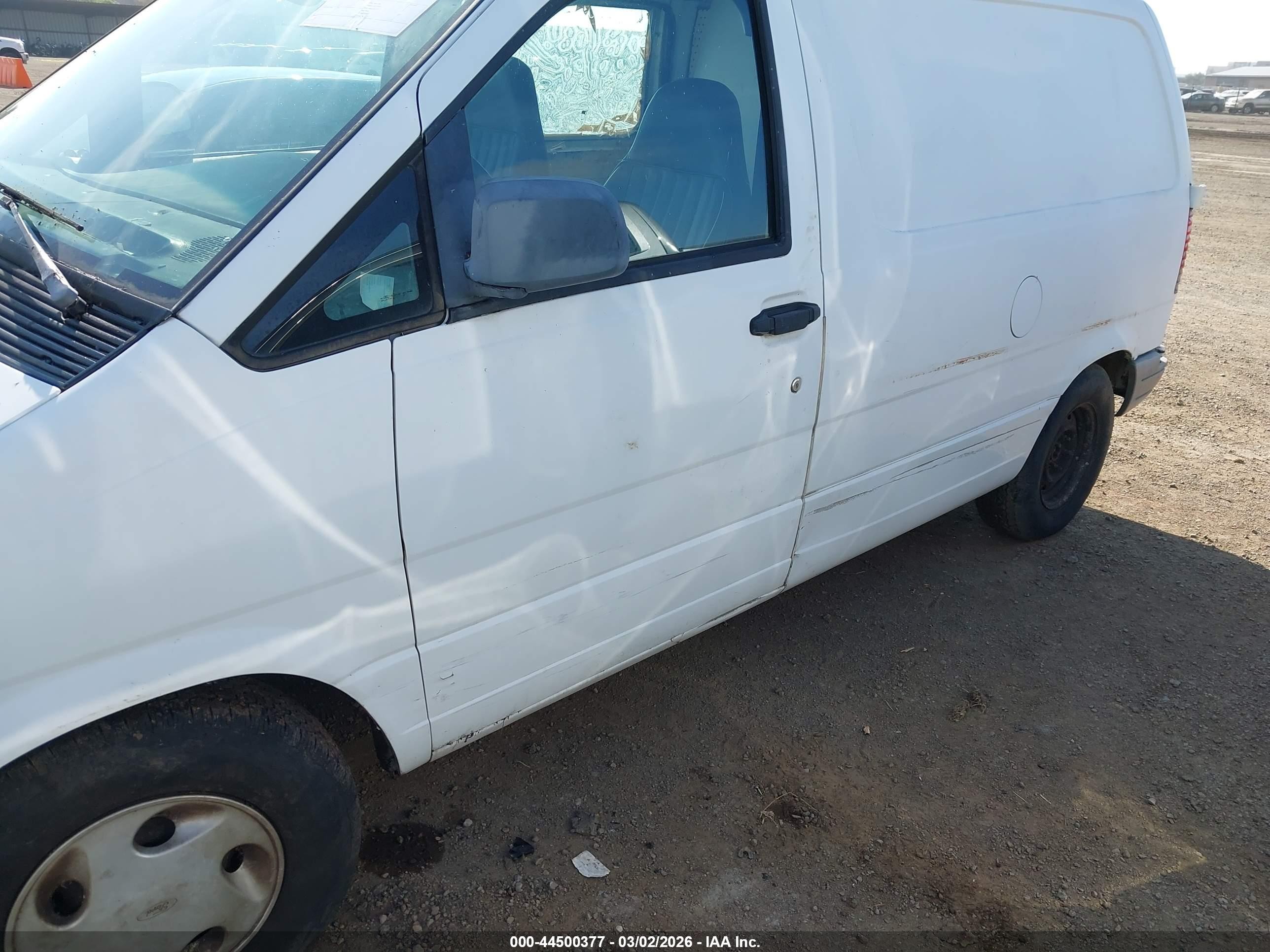 1997 Ford Aerostar Standard White vin: 1FTDA14U4VZB47586