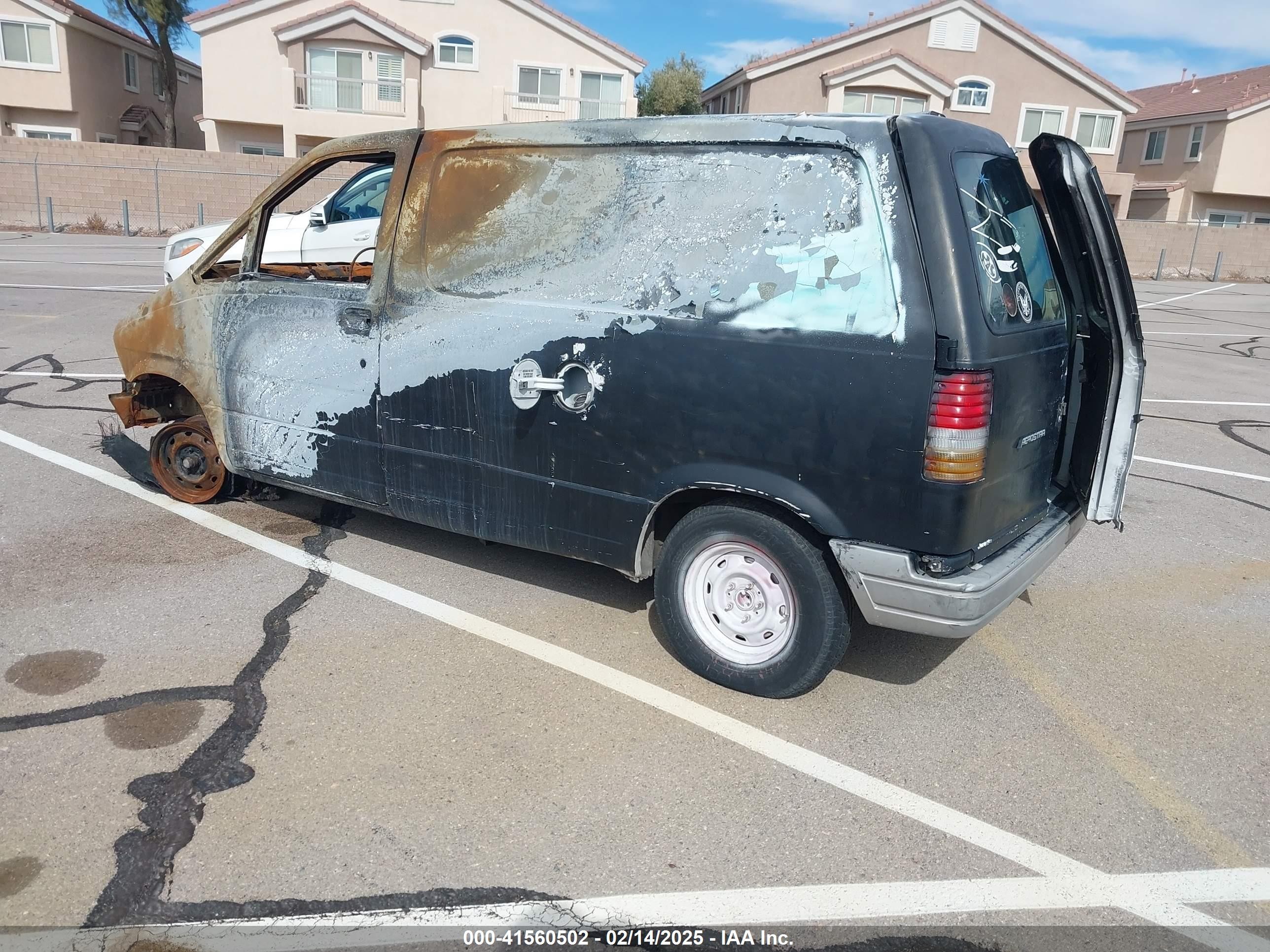 1996 Ford Aerostar   Black vin: 1FTDA14U9TZA78231