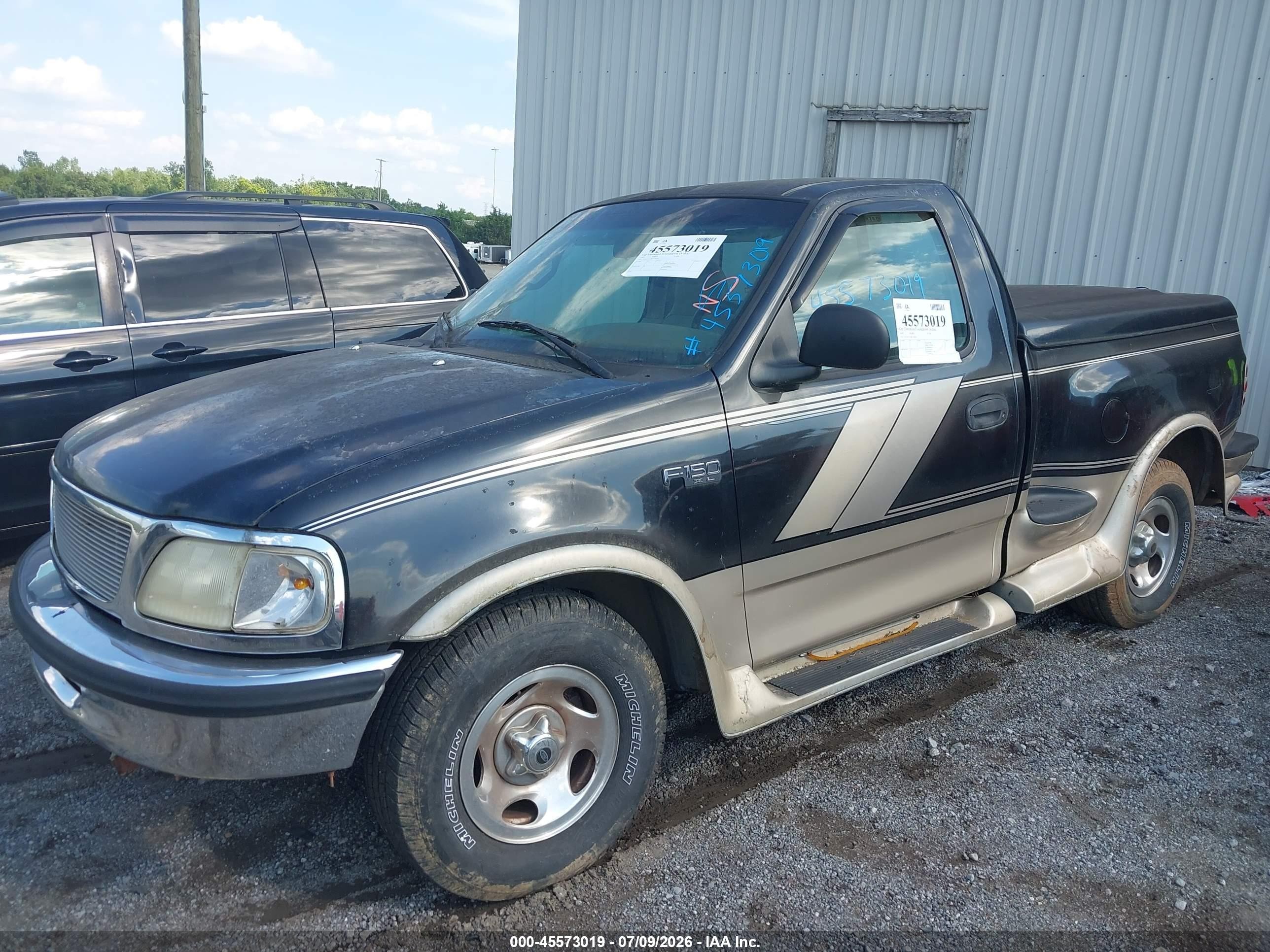 1997 Ford F150   Black vin: 1FTDF0721VKC06950