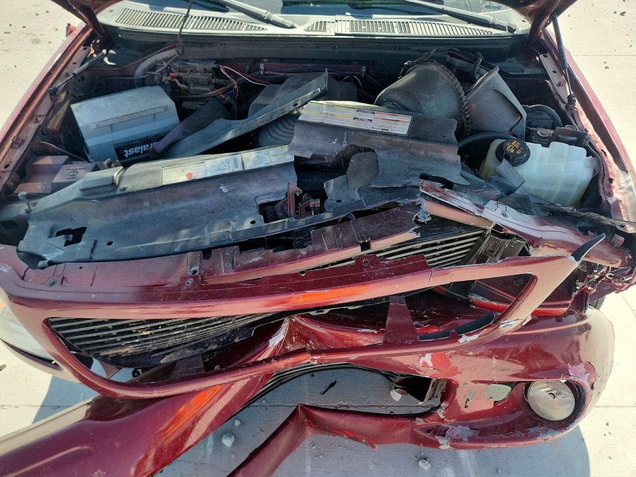 1997 Ford F150 Burgundy vin: 1FTDF07W5VKB73938