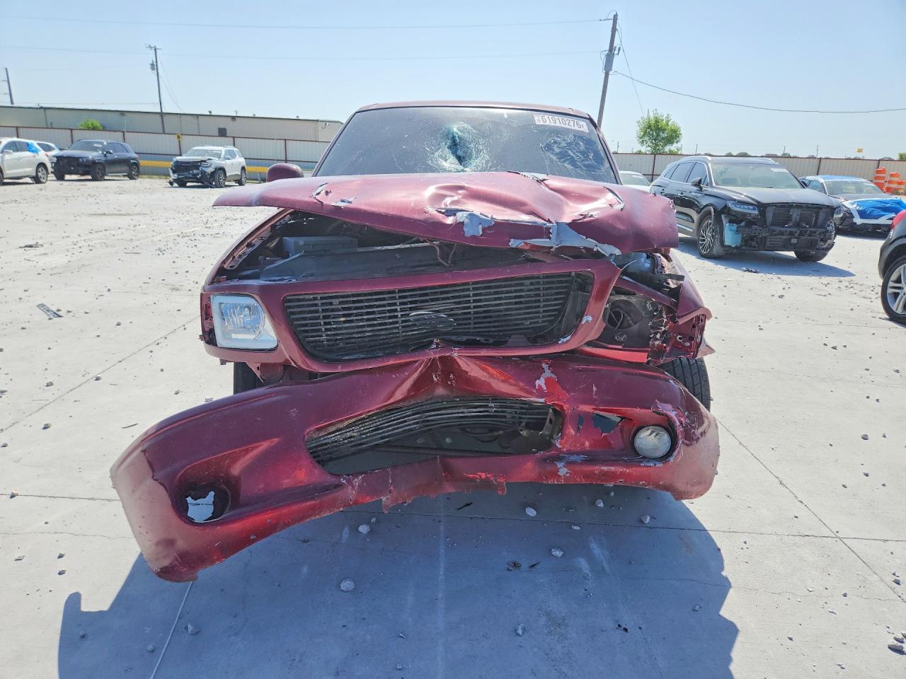 1997 Ford F150 Burgundy vin: 1FTDF07W5VKB73938
