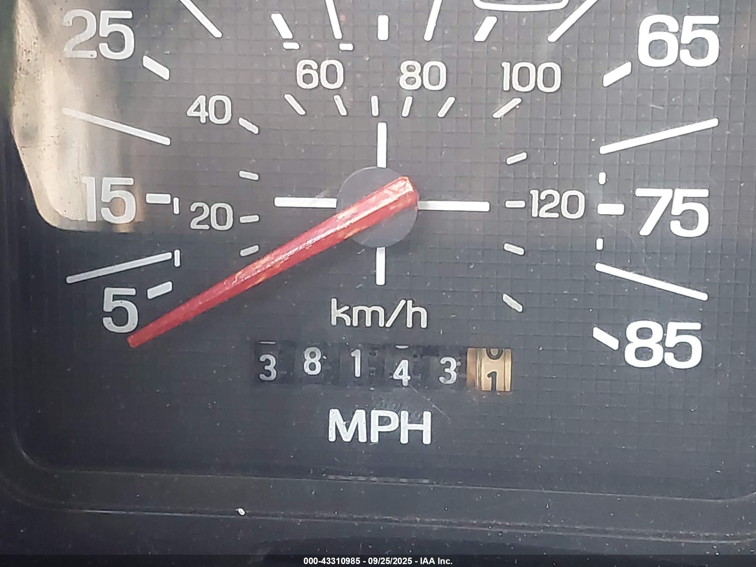 1982 Ford F150   Темно-бордовый vin: 1FTDF15E6CNA64271