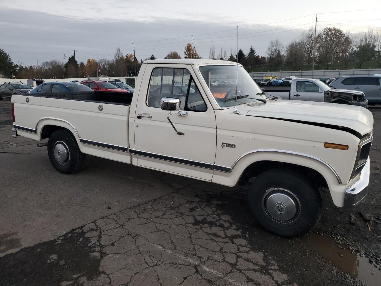 1982 Ford F150 White vin: 1FTDF15E7CRA25357
