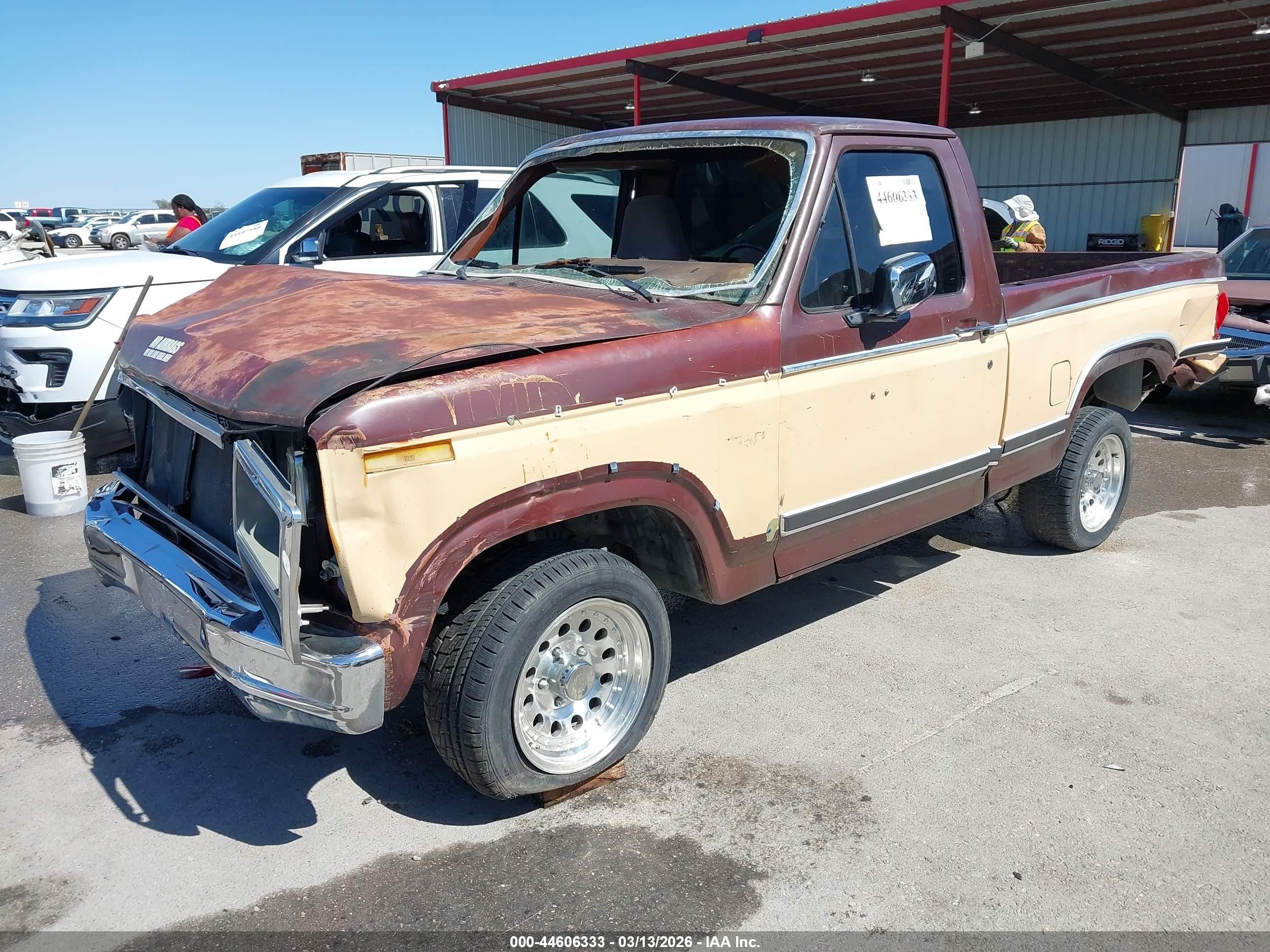 1982 Ford F150   Gray vin: 1FTDF15F2CNA13892