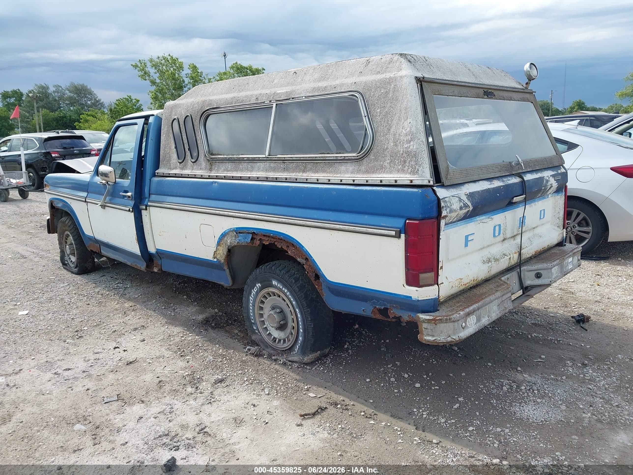 1985 Ford F150   Синий vin: 1FTDF15F9FPA46879
