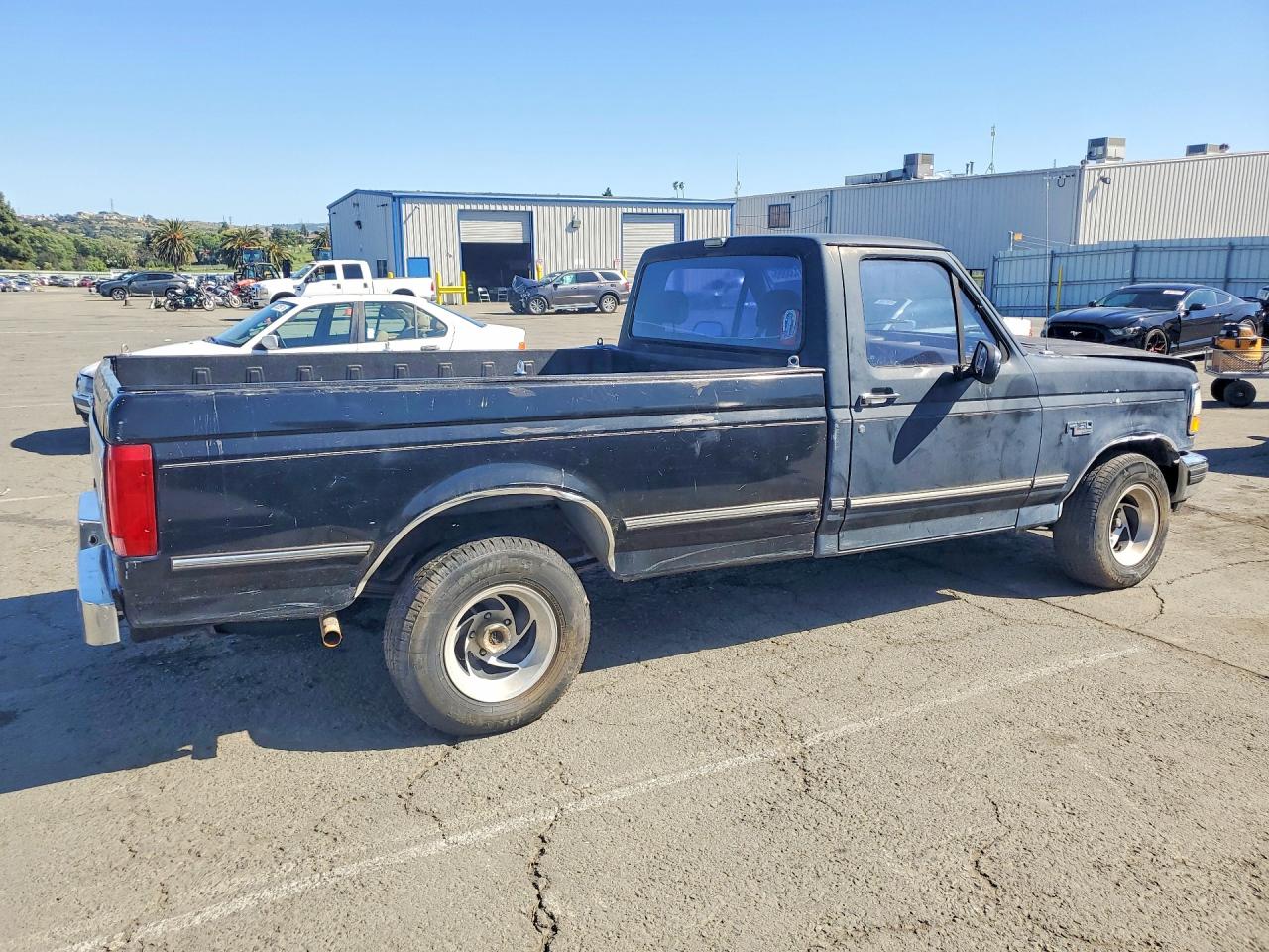 1992 Ford F150 Черный vin: 1FTDF15N0NLA02797