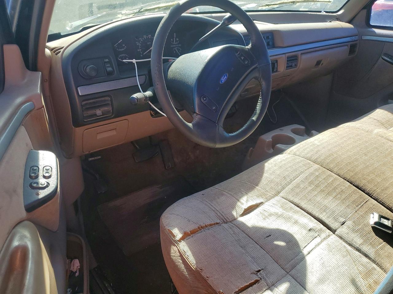 1992 Ford F150 Черный vin: 1FTDF15N0NLA02797