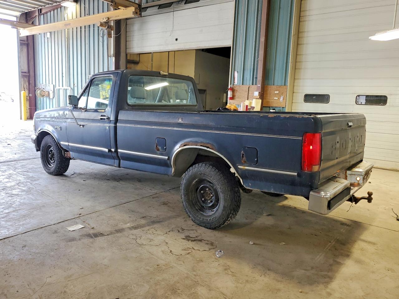 1992 Ford F150 Blue vin: 1FTDF15N0NLA56195