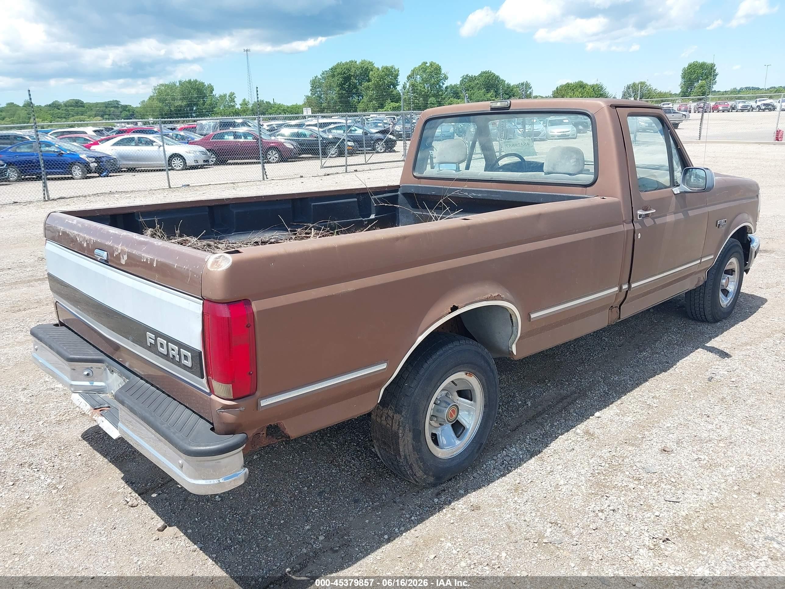 1992 Ford F150   Brown vin: 1FTDF15N1NLA33850