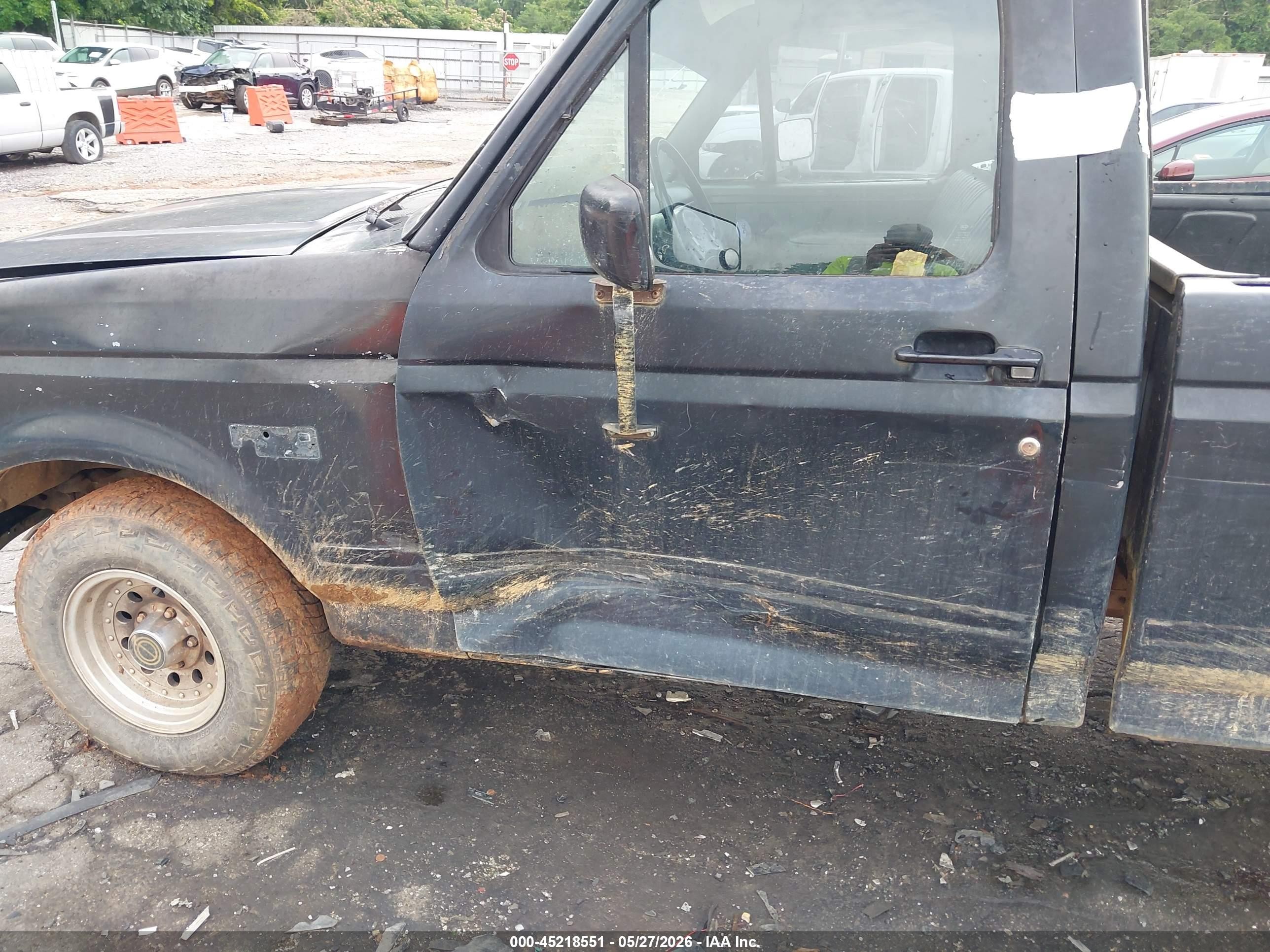 1992 Ford F150   Black vin: 1FTDF15N1NLA73913