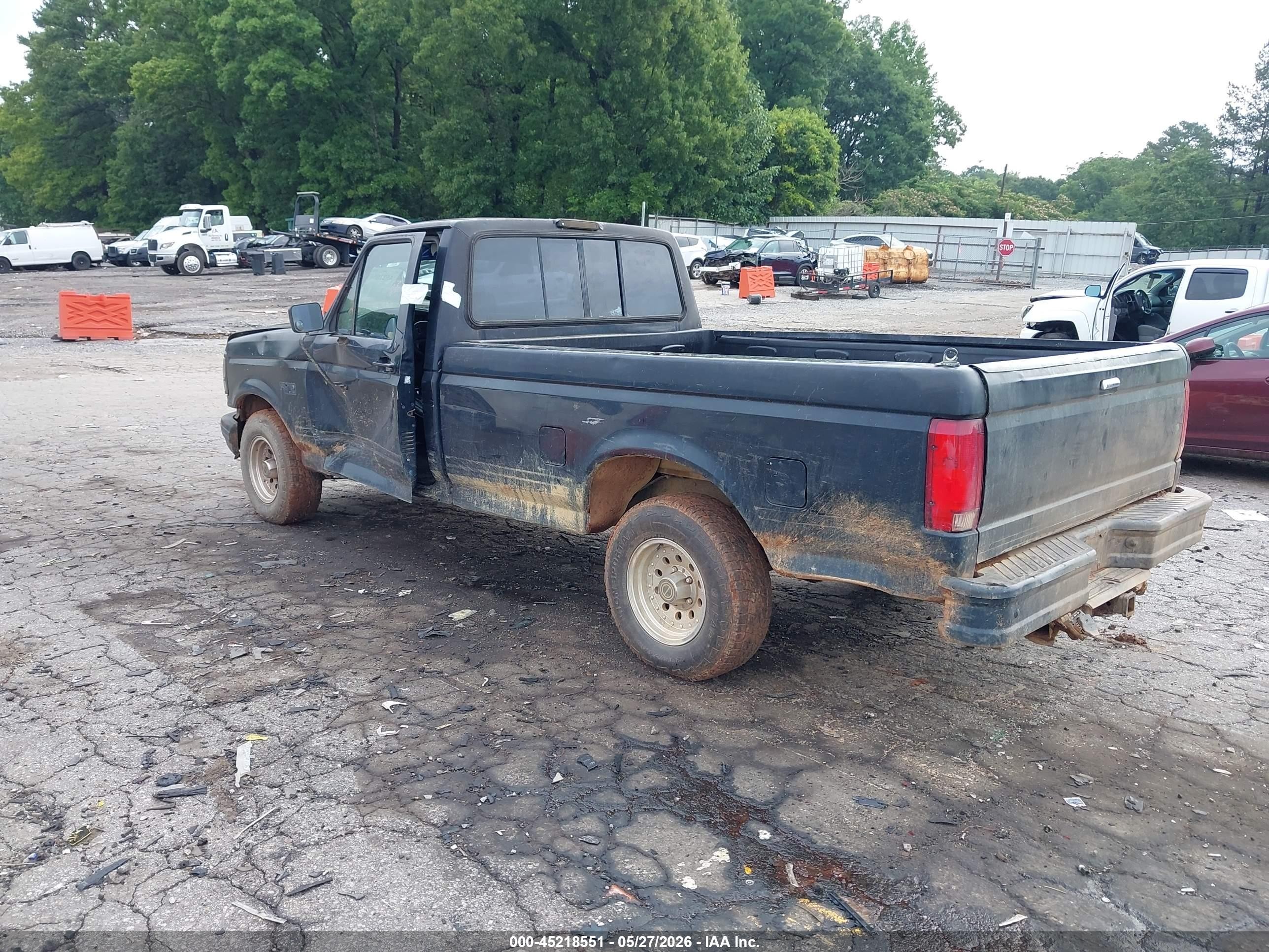 1992 Ford F150   Black vin: 1FTDF15N1NLA73913